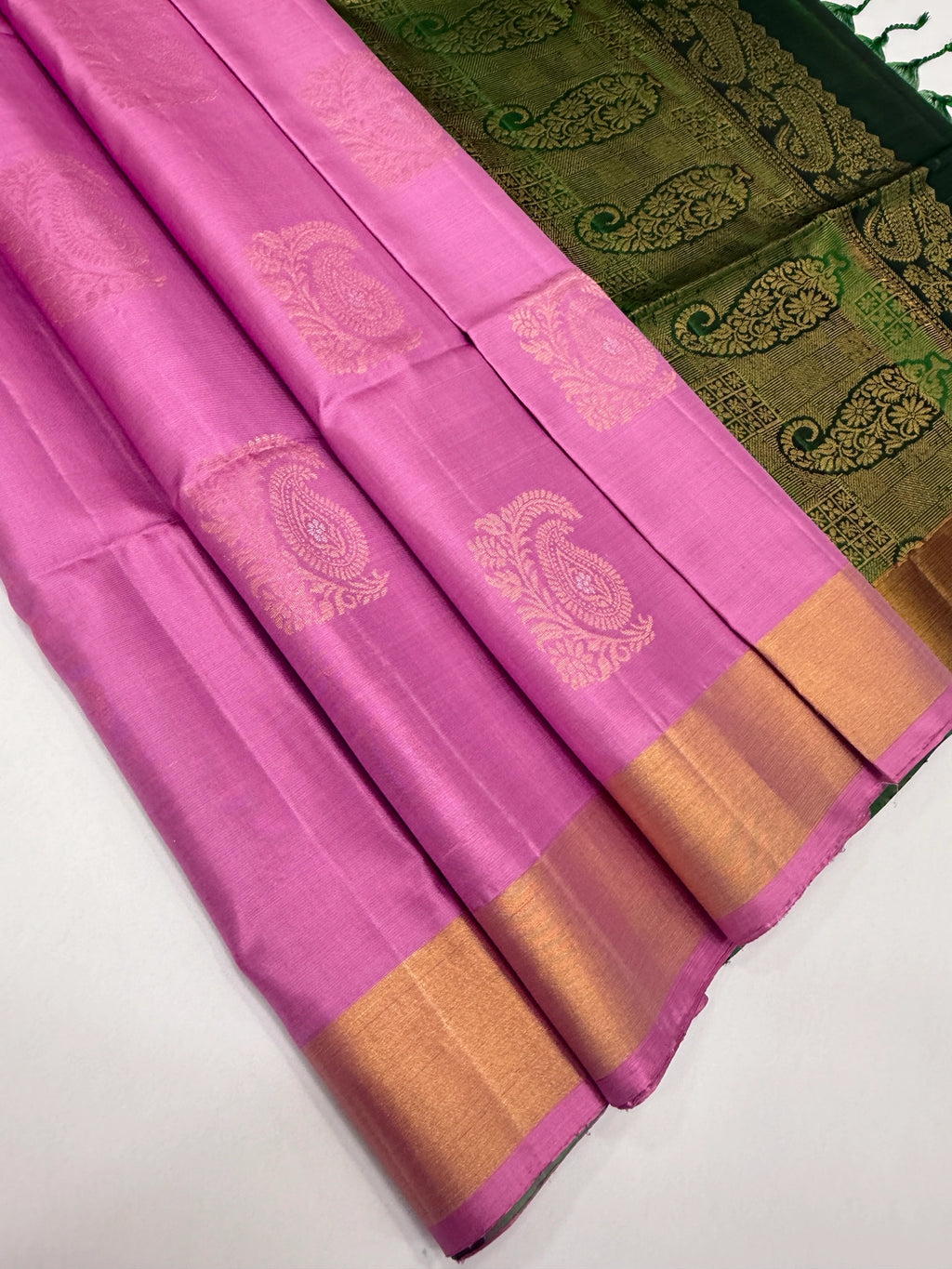 VSZB239 - milk rose color body, leaf green color pallu , blouse - Pure silk saree