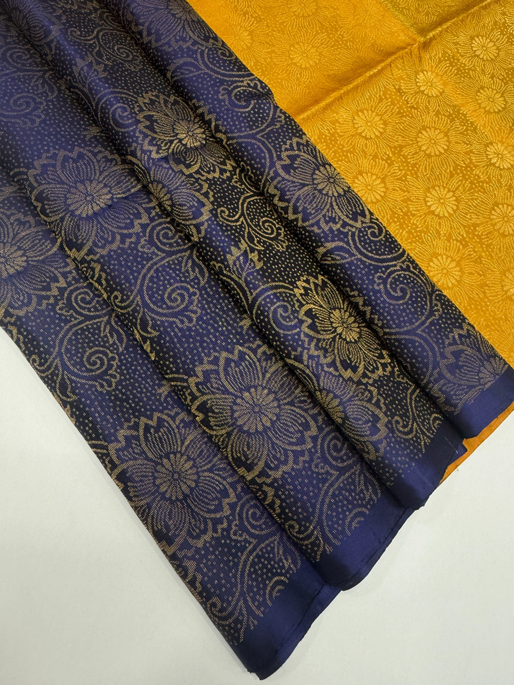 VSA483 - navy blue color body & yellow green color pallu , blouse pure silk saree