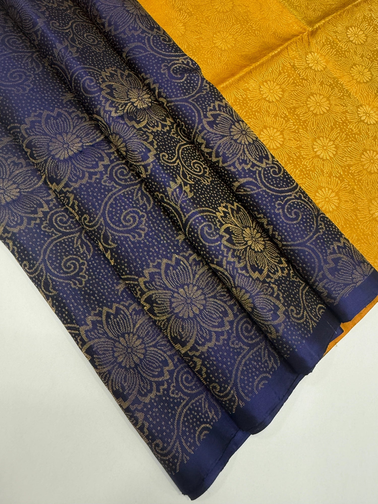 VSA483 - navy blue color body & yellow green color pallu , blouse pure silk saree