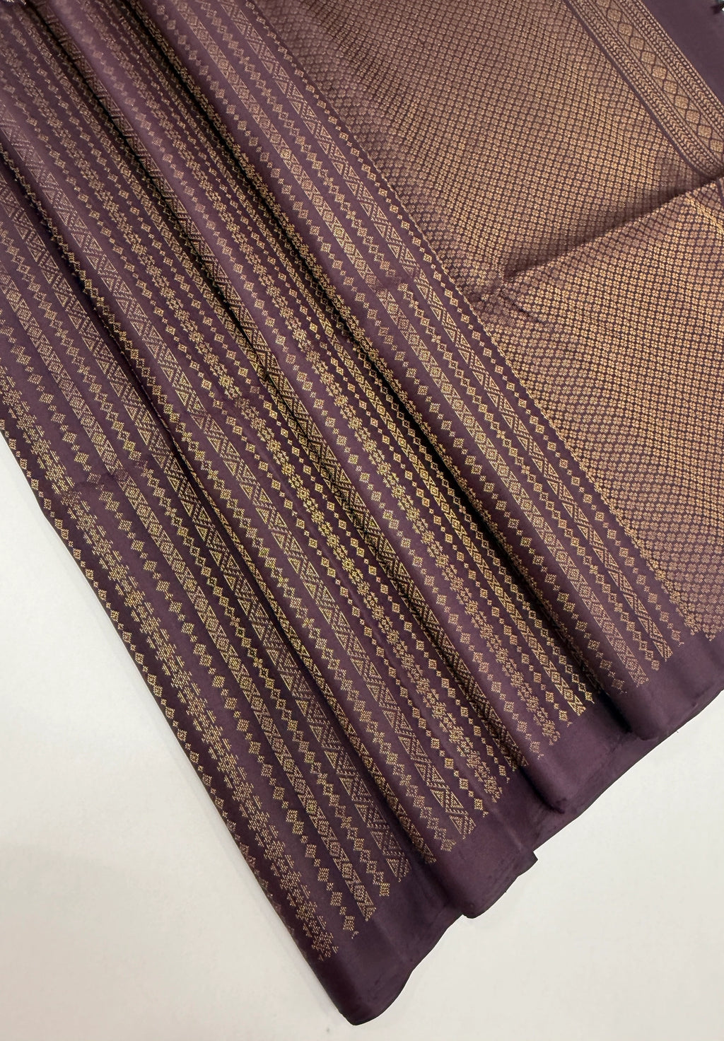 VSA634 - dark purple color body, pallu , blouse pure silk saree