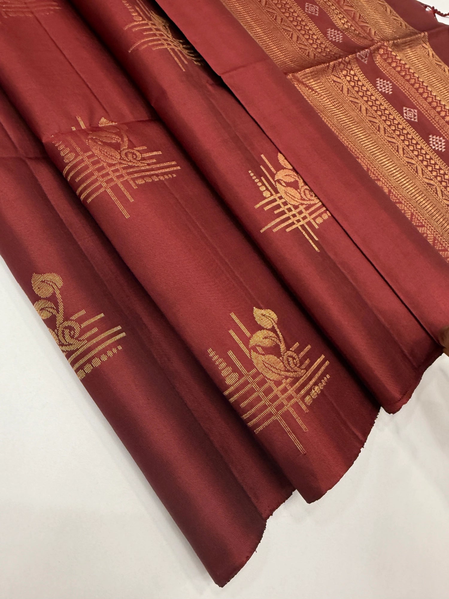 VSDS203 - maroon color body, pallu , blouse pure silk saree