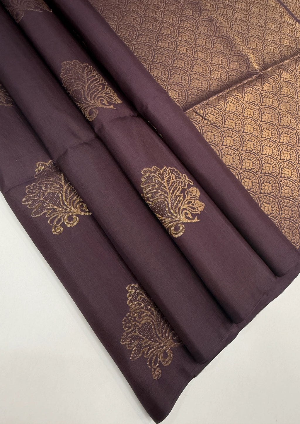 VSS407 - dark purple (naval palam) color body, pallu , blouse pure silk saree