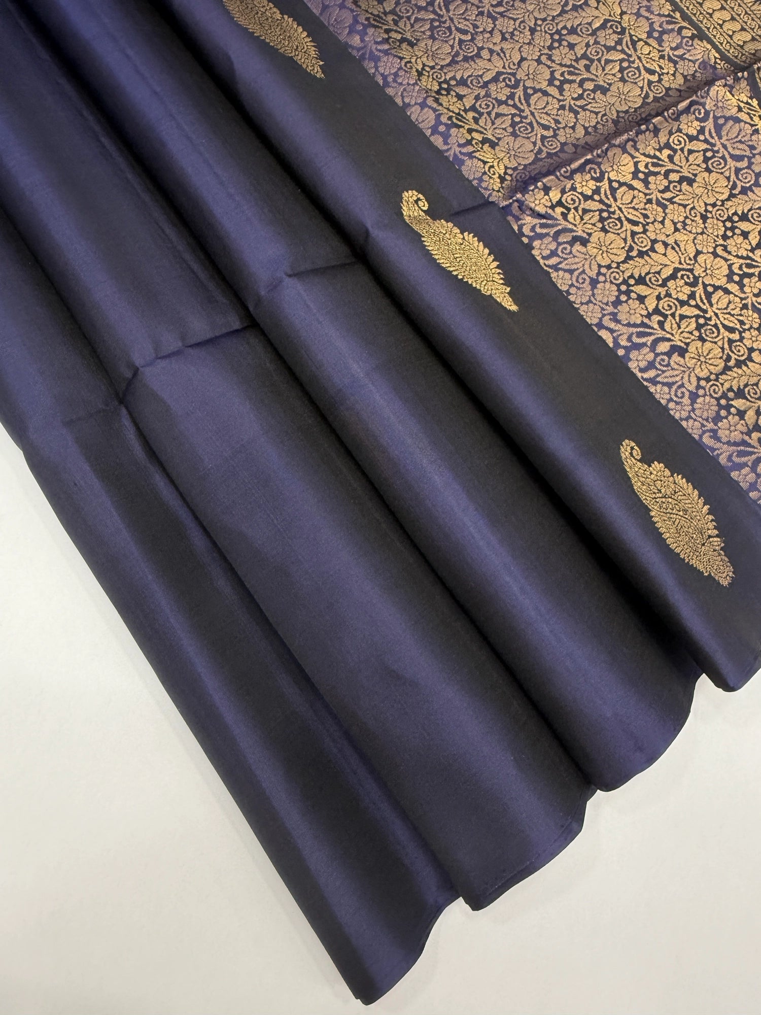 VSS463 - navy blue color body, pallu , blouse pure silk saree