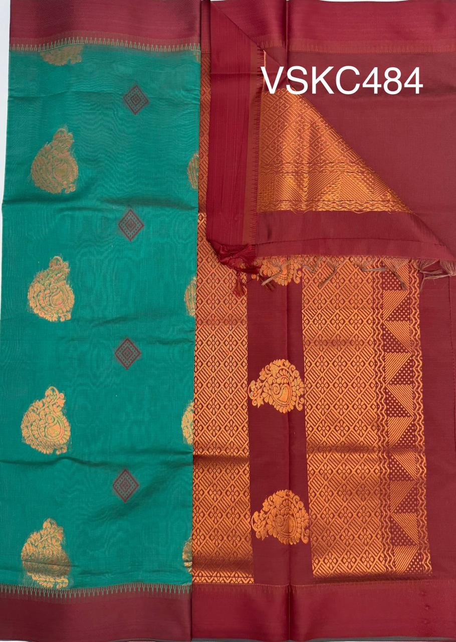 VSKC484 - green color body , maroon color pallu , blouse.