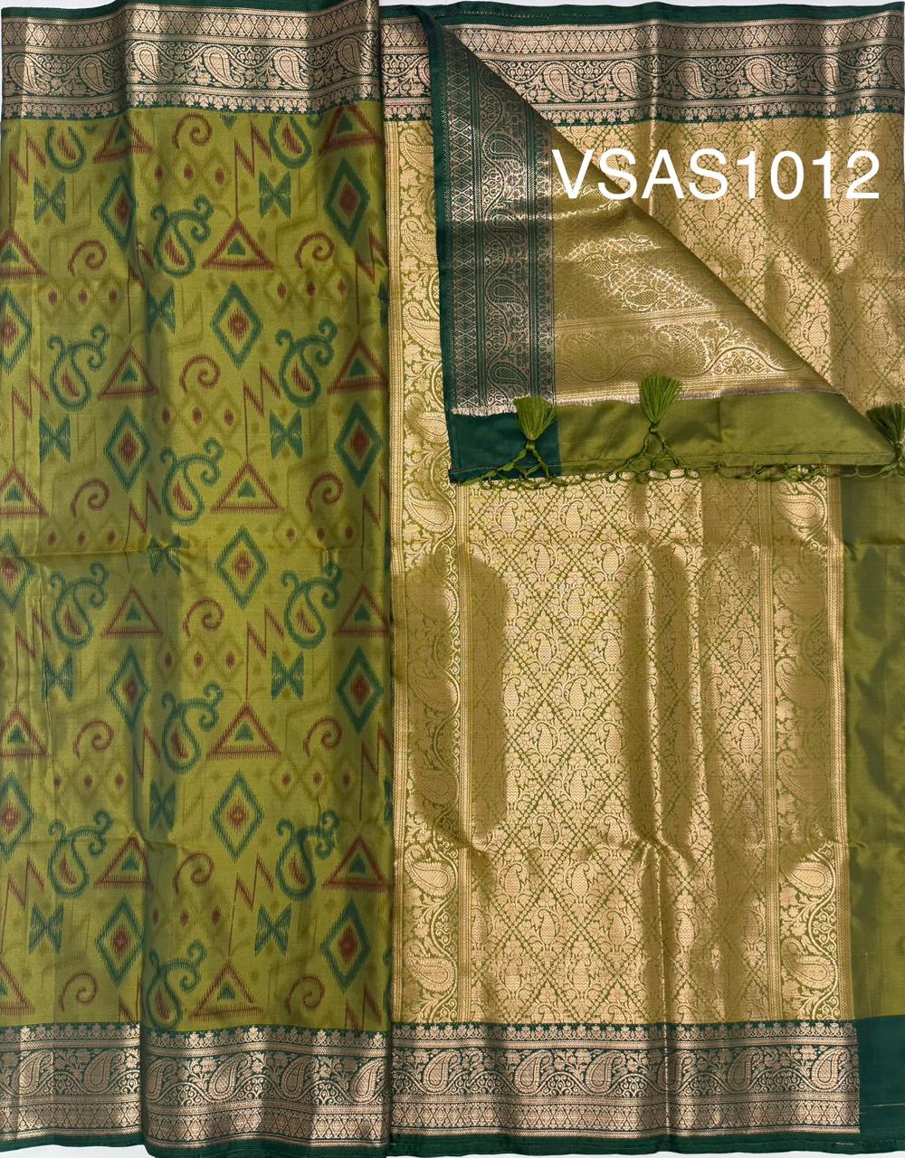 VSAS1012 - green color body ,pallu , blouse.