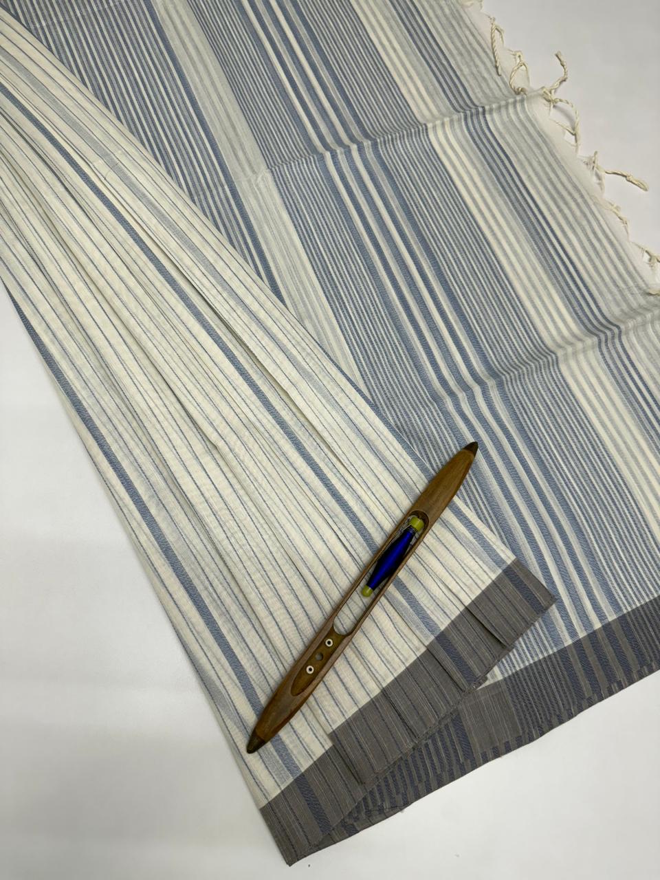 VSC829 - white with blue color body, pallu,blouse.
