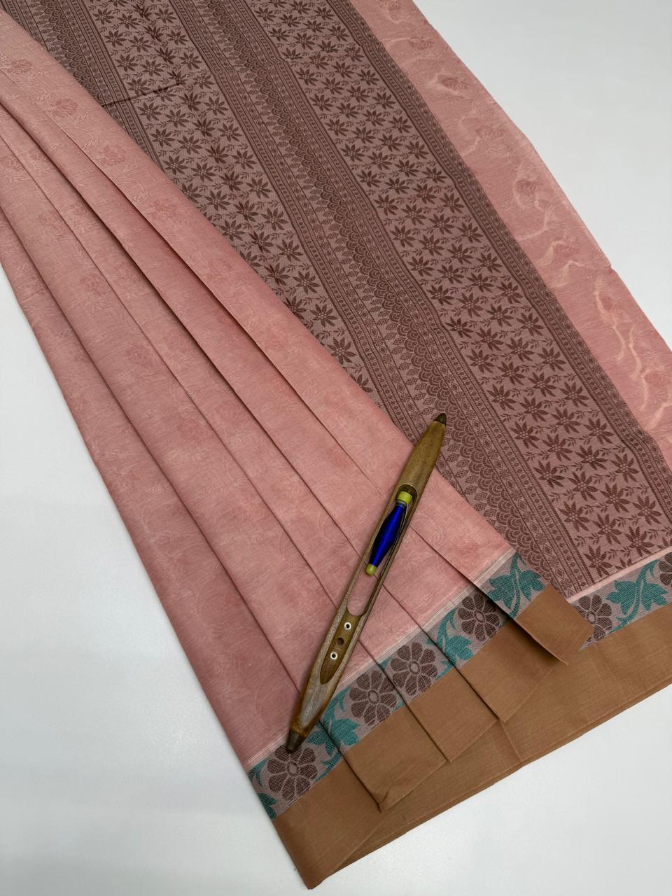 VSC862 - peach color body, pallu,blouse.