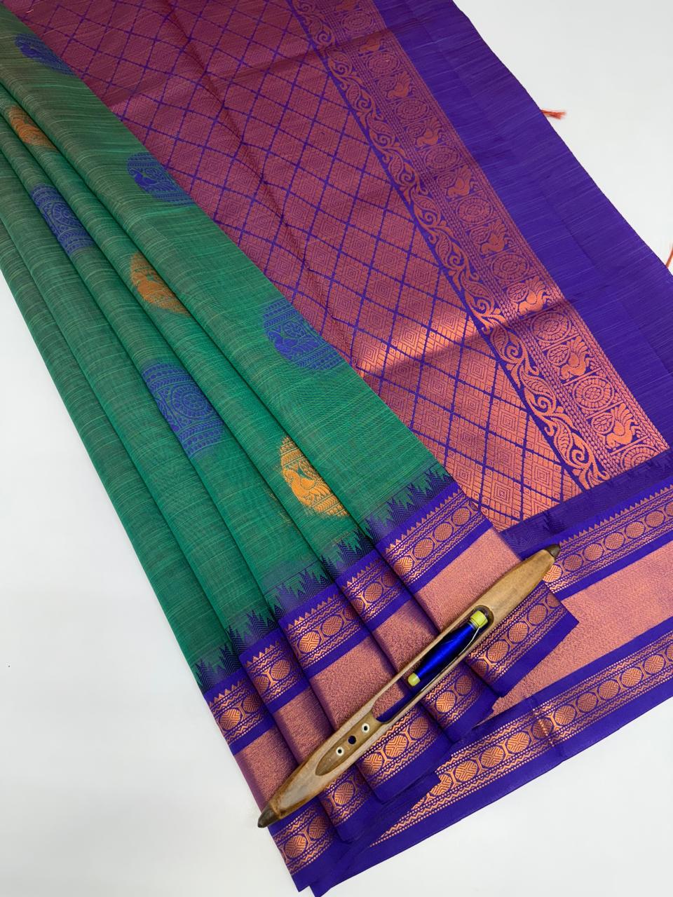 VSKC529 - green color body , royal blue color pallu , blouse.