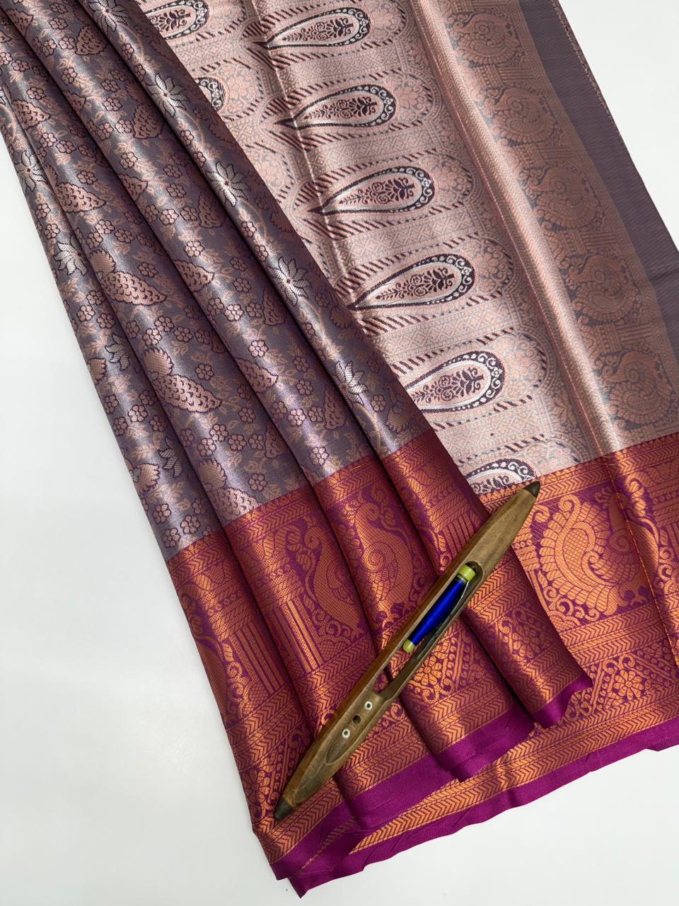 VSAS1062 - light lavender color body ,pallu , blouse.