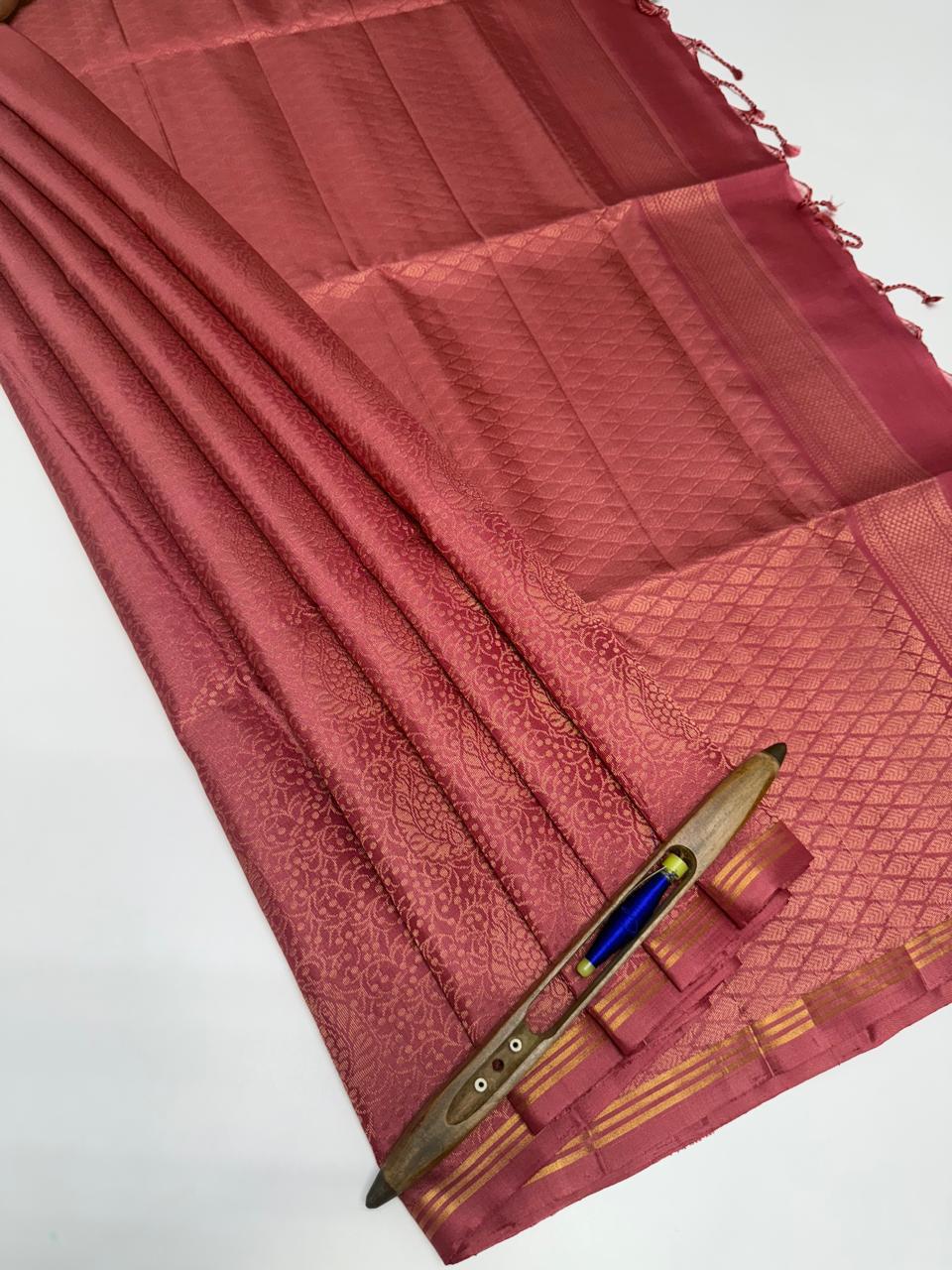 VSA621 - dusky pink color body, pallu , blouse pure silk saree