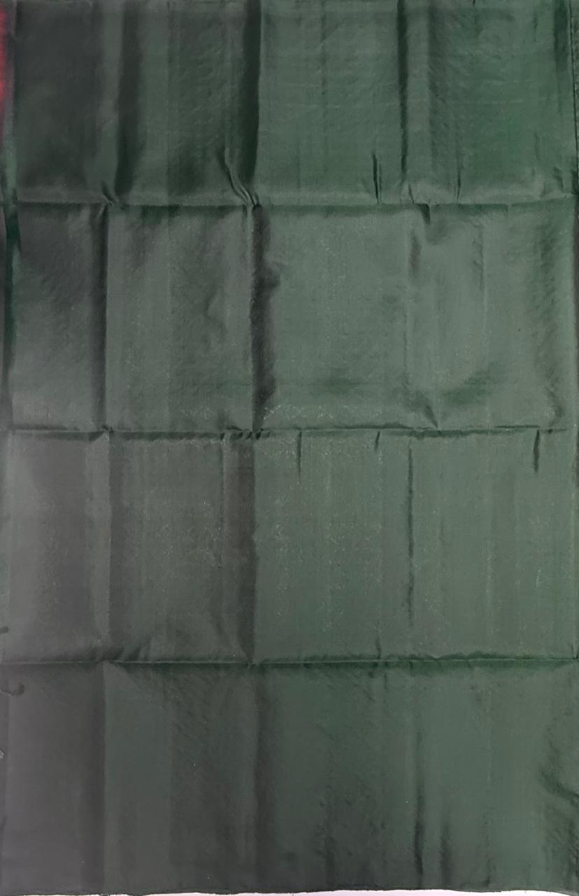 VSA622 - bottle green color body, pallu , blouse pure silk saree