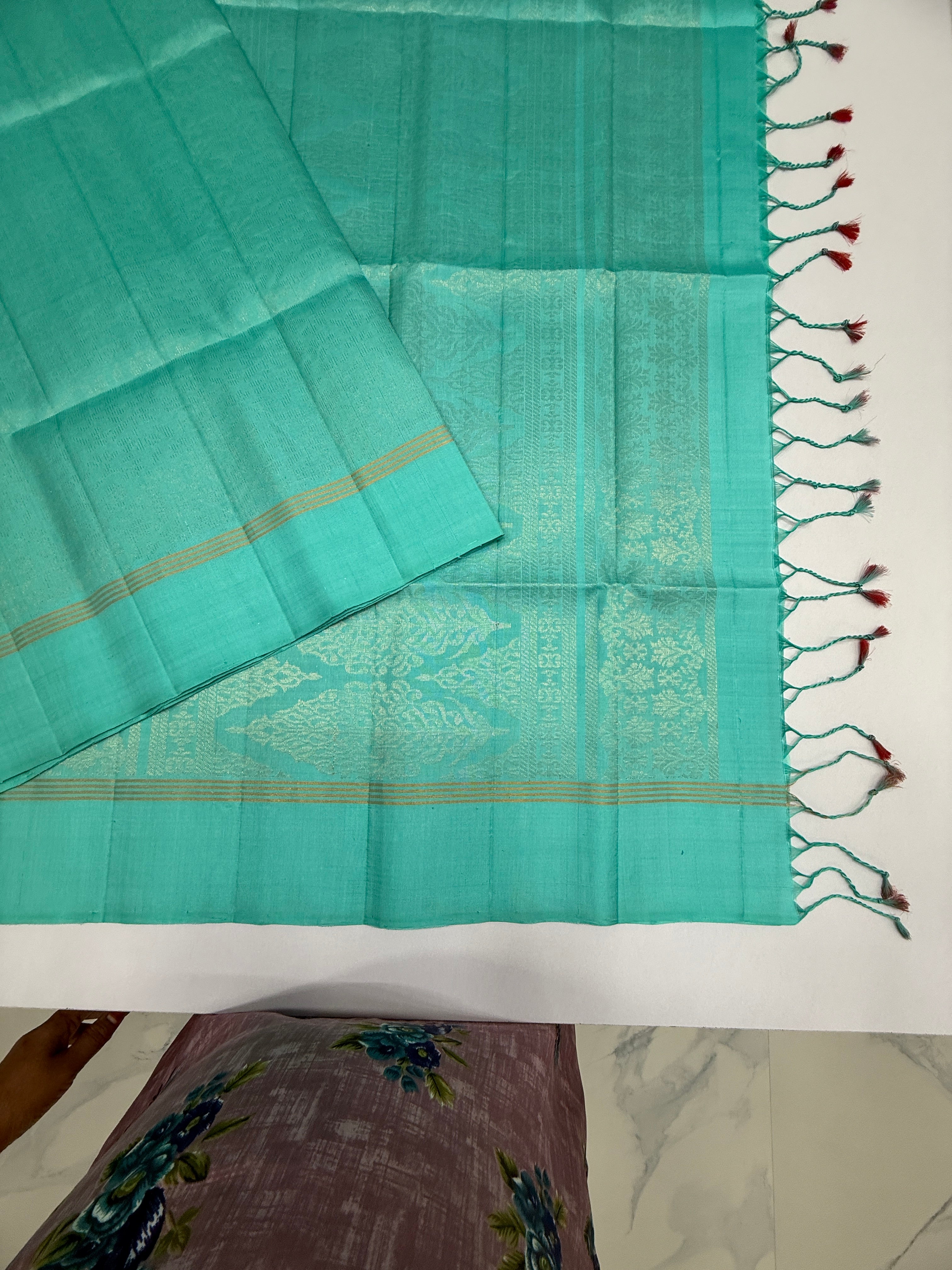 VSA672 - sea blue color body , color pallu , blouse pure silk saree