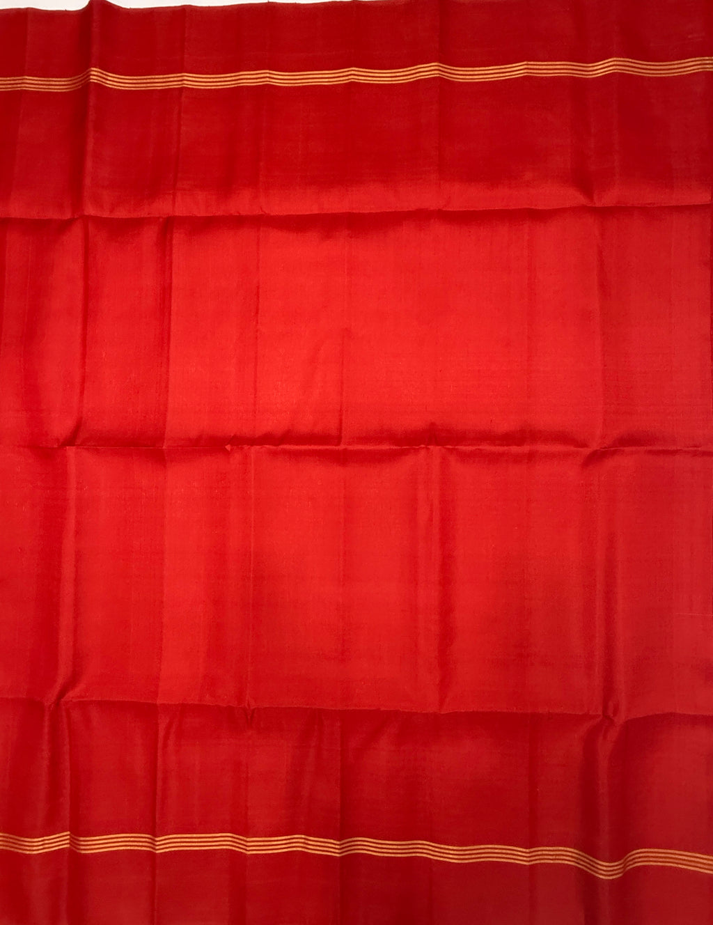 VSA673 -red color body , color pallu , blouse pure silk saree
