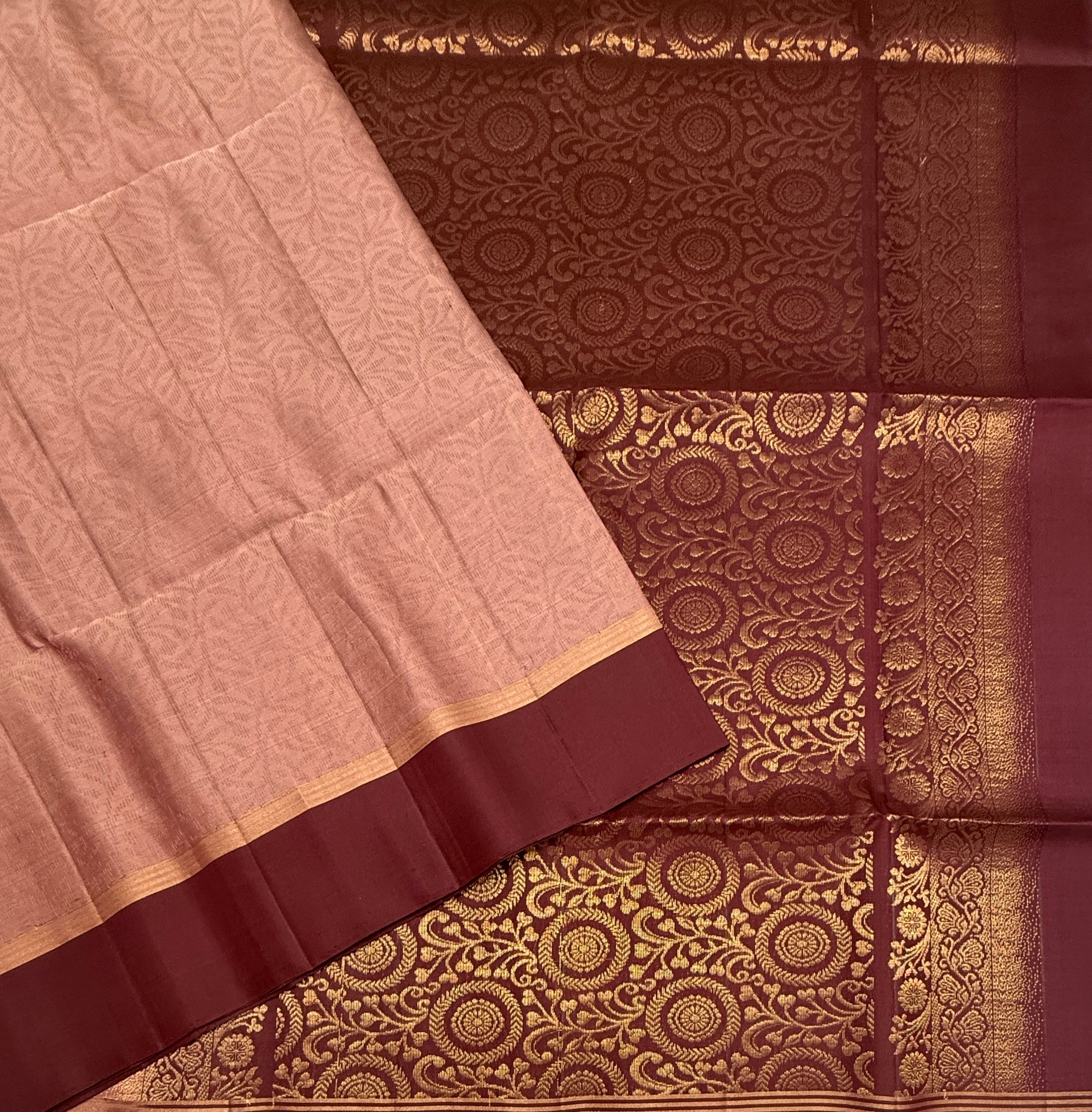 VSA675 - chocolate brown color body , brown color pallu , blouse pure silk saree