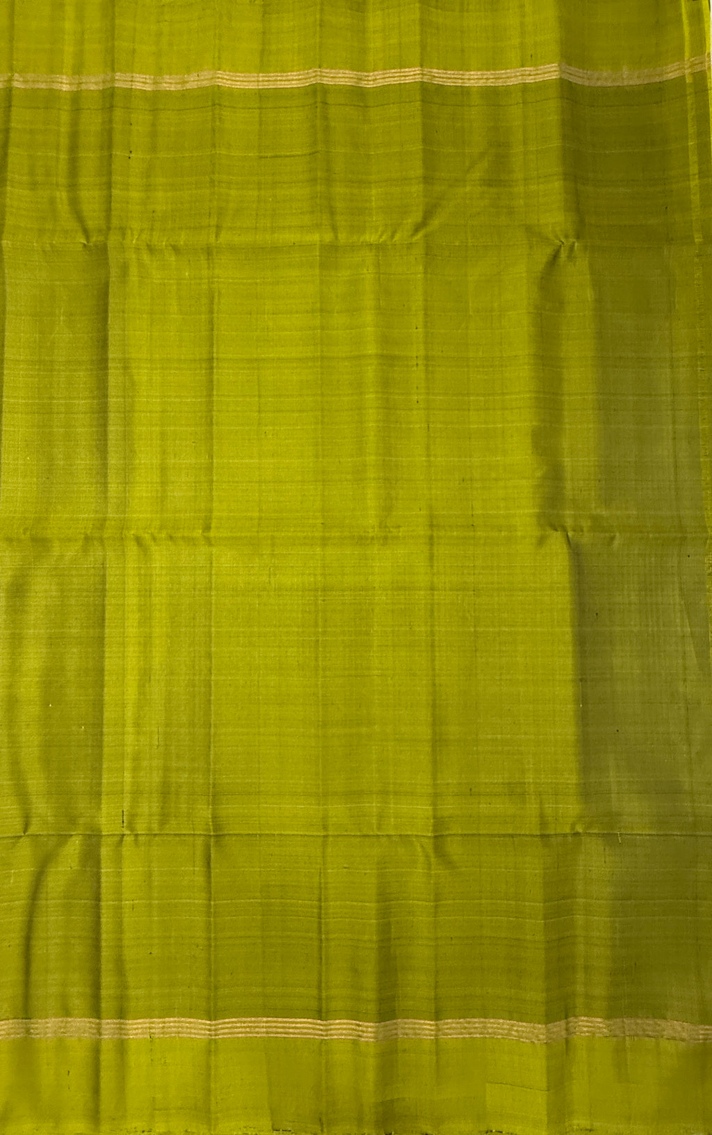 VSA676 - black color body , mehandi green color pallu , blouse pure silk saree