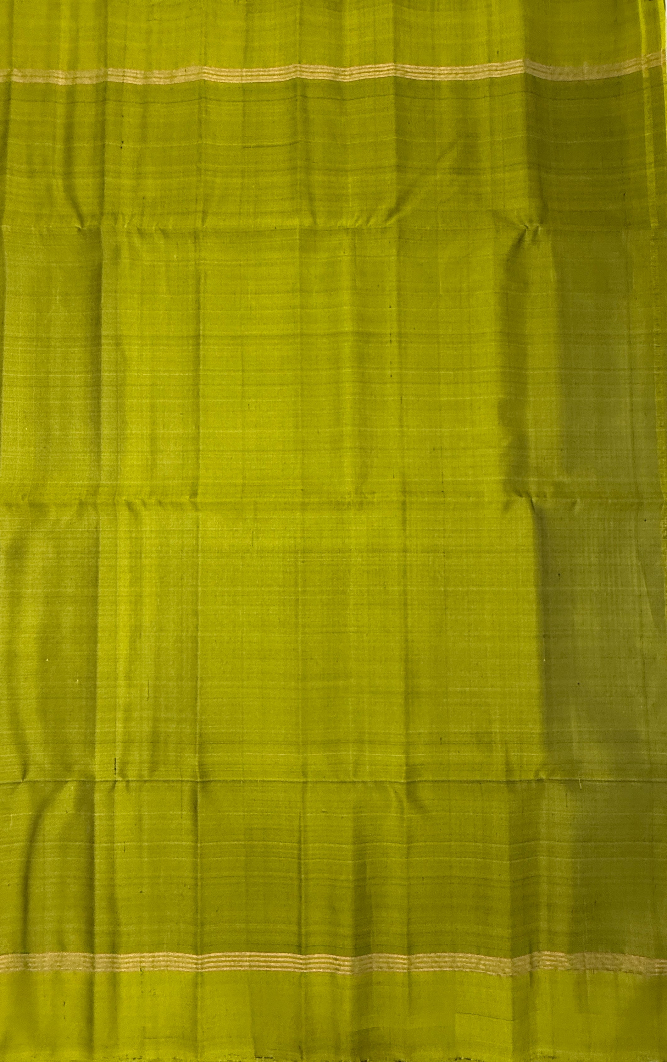 VSA676 - black color body , mehandi green color pallu , blouse pure silk saree
