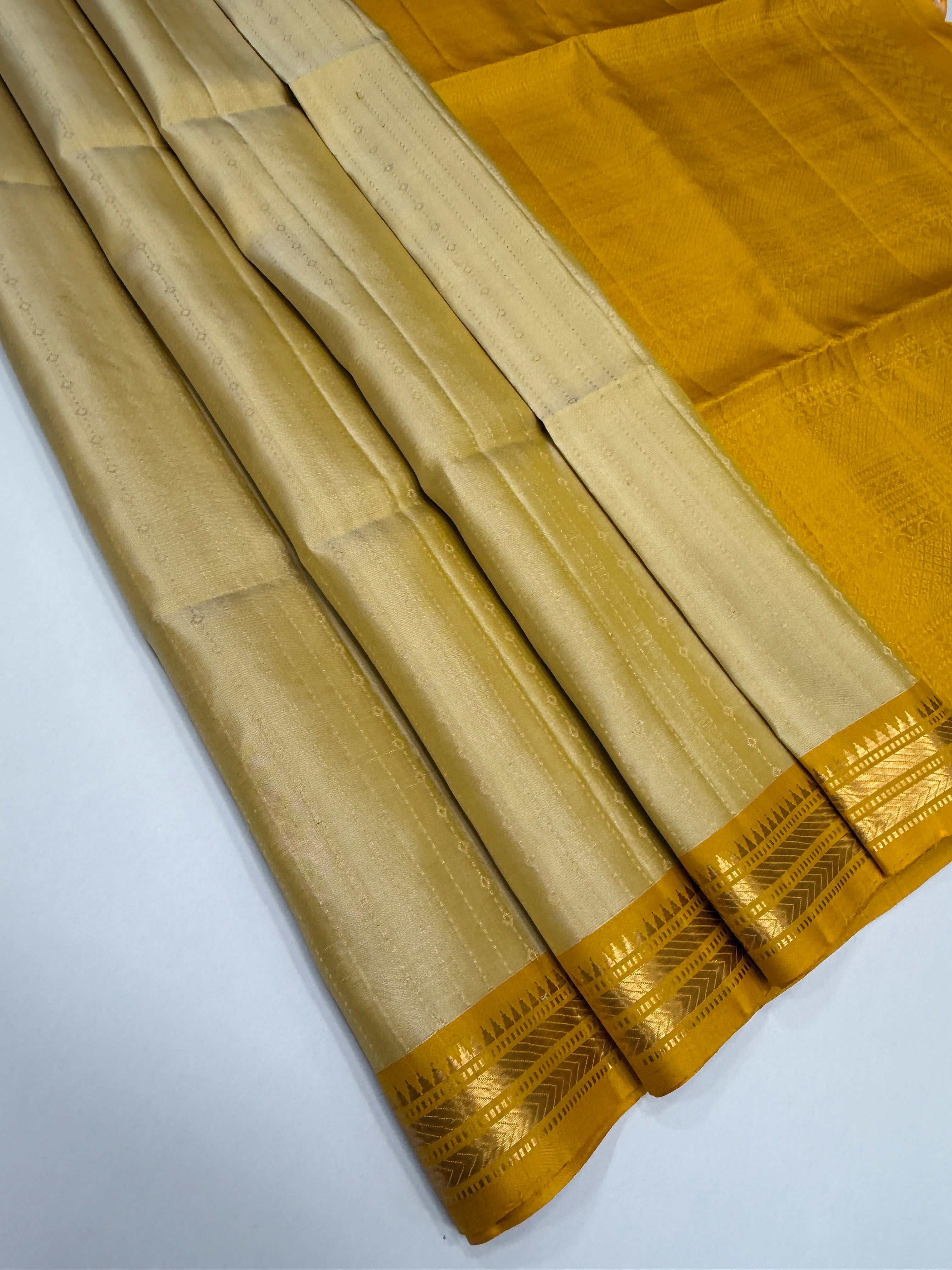 VSF1117 - beige color body , yellow color pallu,blouse - Pure silk saree