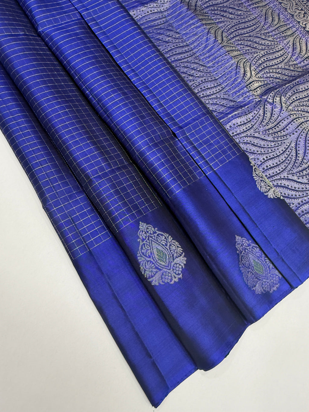 VSF1121 - ink blue color body , color pallu,blouse - Pure silk saree