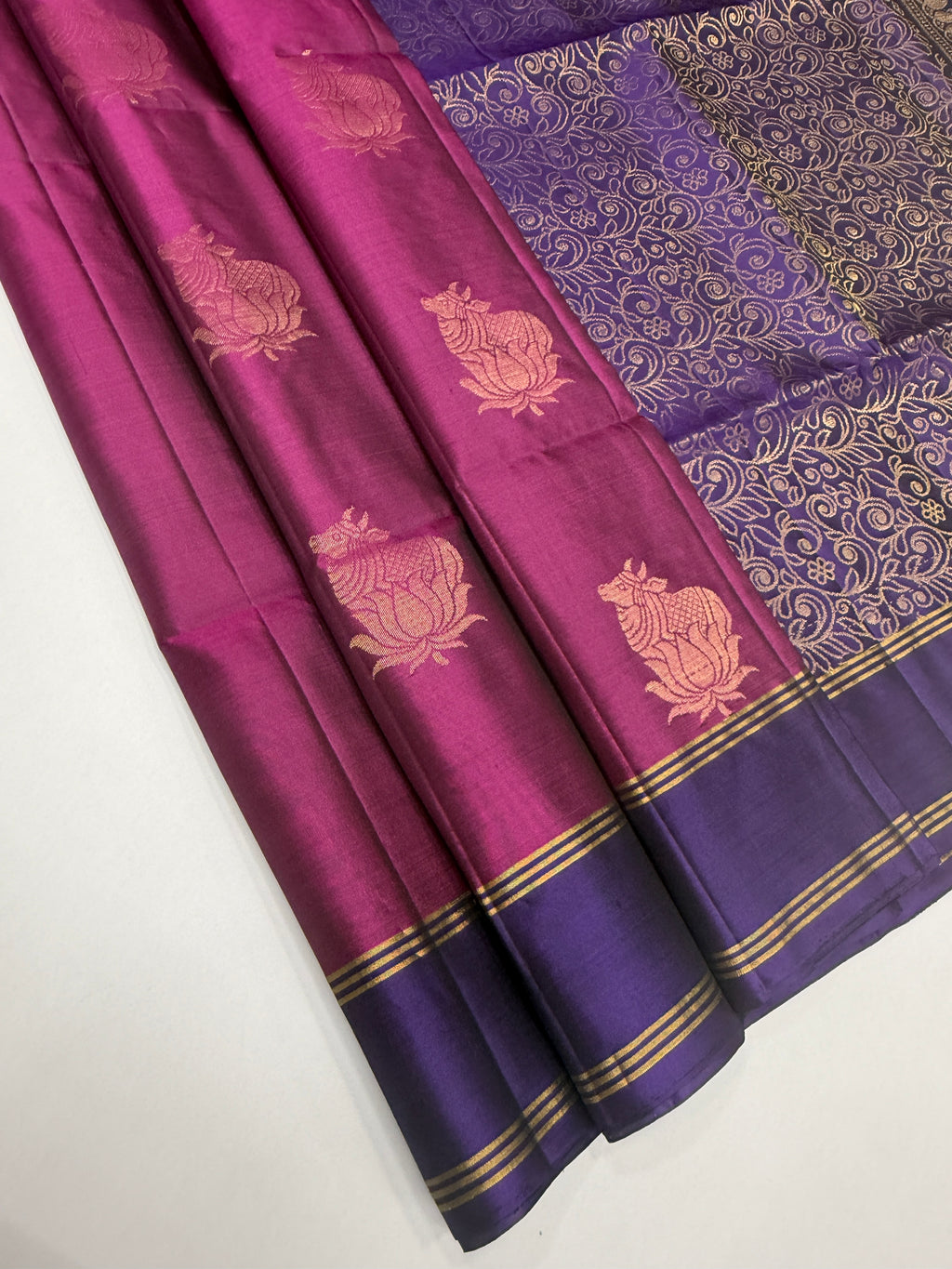 VSCB646 - purple color body , violet color pallu , blouse - Pure silk saree