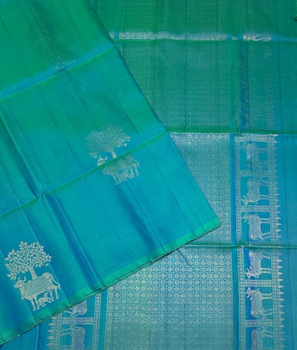 VSBP110 - duaal green color body , color pallu,blouse - Pure silk saree