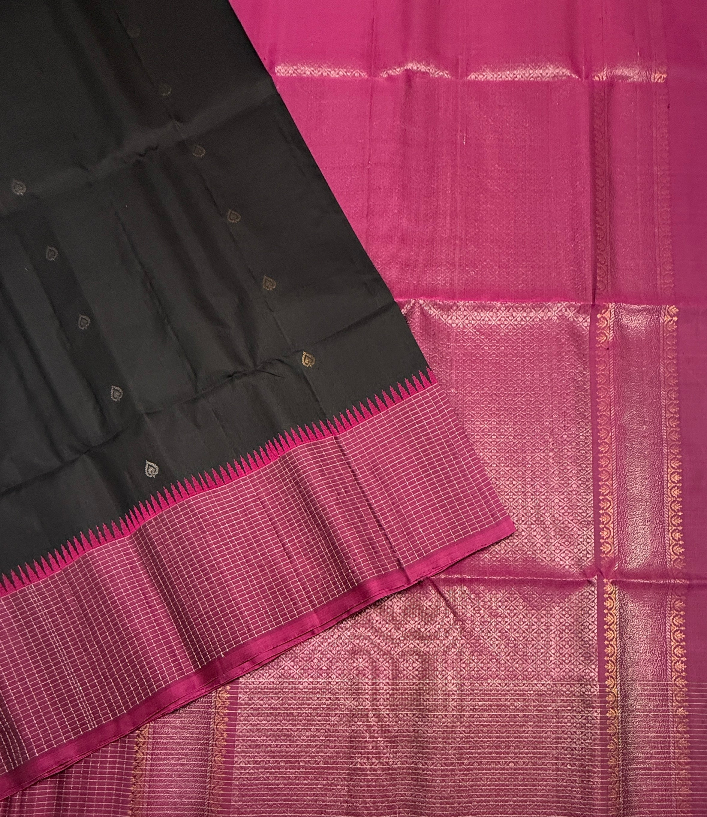 VST277 - black color body , purple color pallu , blouse - Pure silk saree