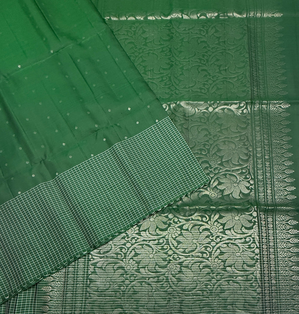 VST291 - bottle green color body , color pallu , blouse - Pure silk saree