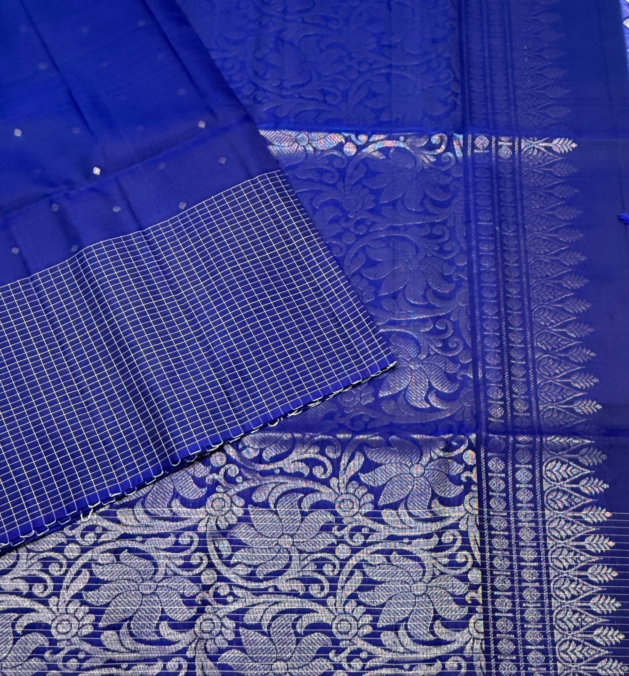 VST294 - royal blue color body , color pallu , blouse - Pure silk saree