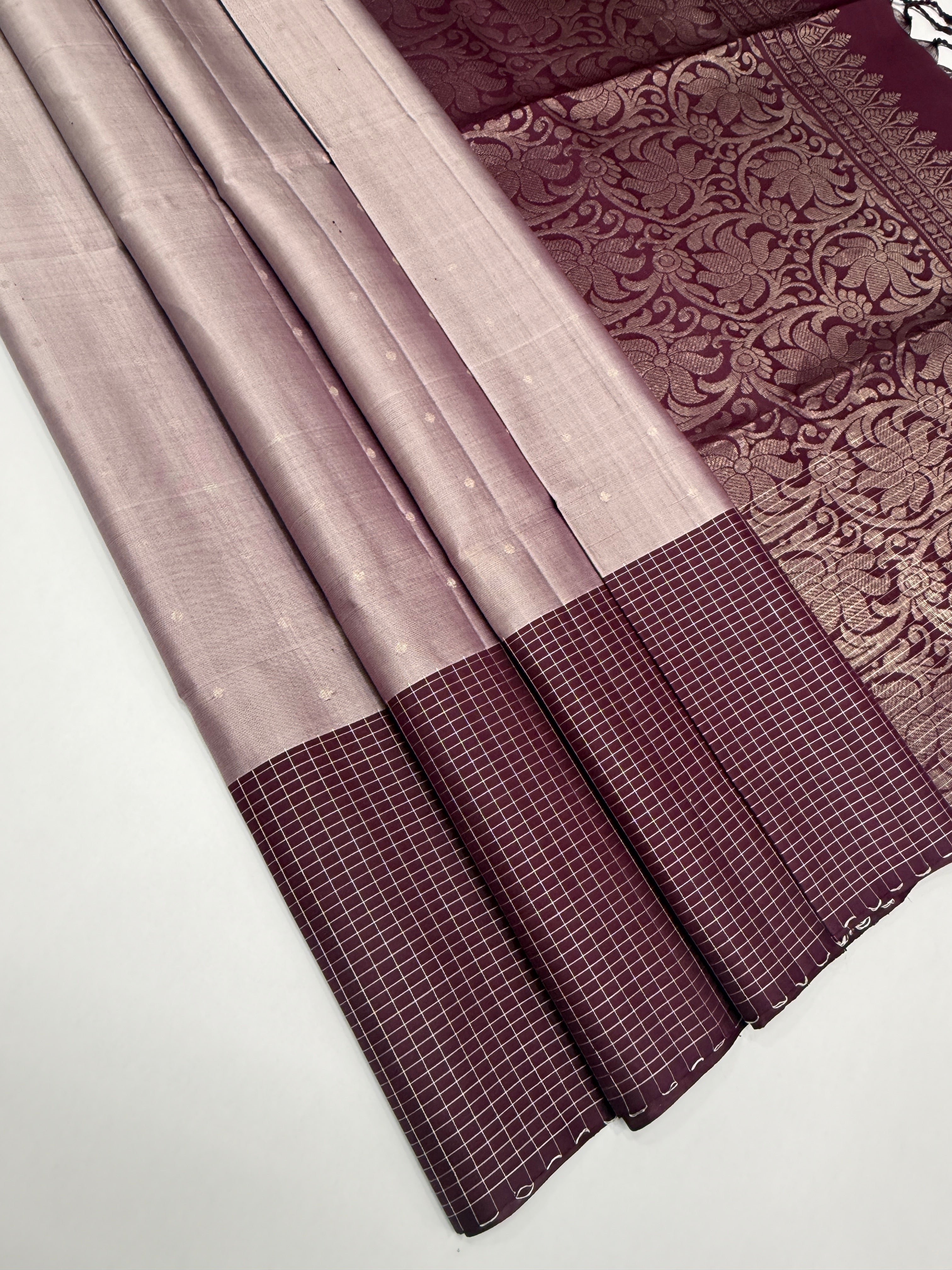 VST295 - light lavender color body , purple color pallu , blouse - Pure silk saree