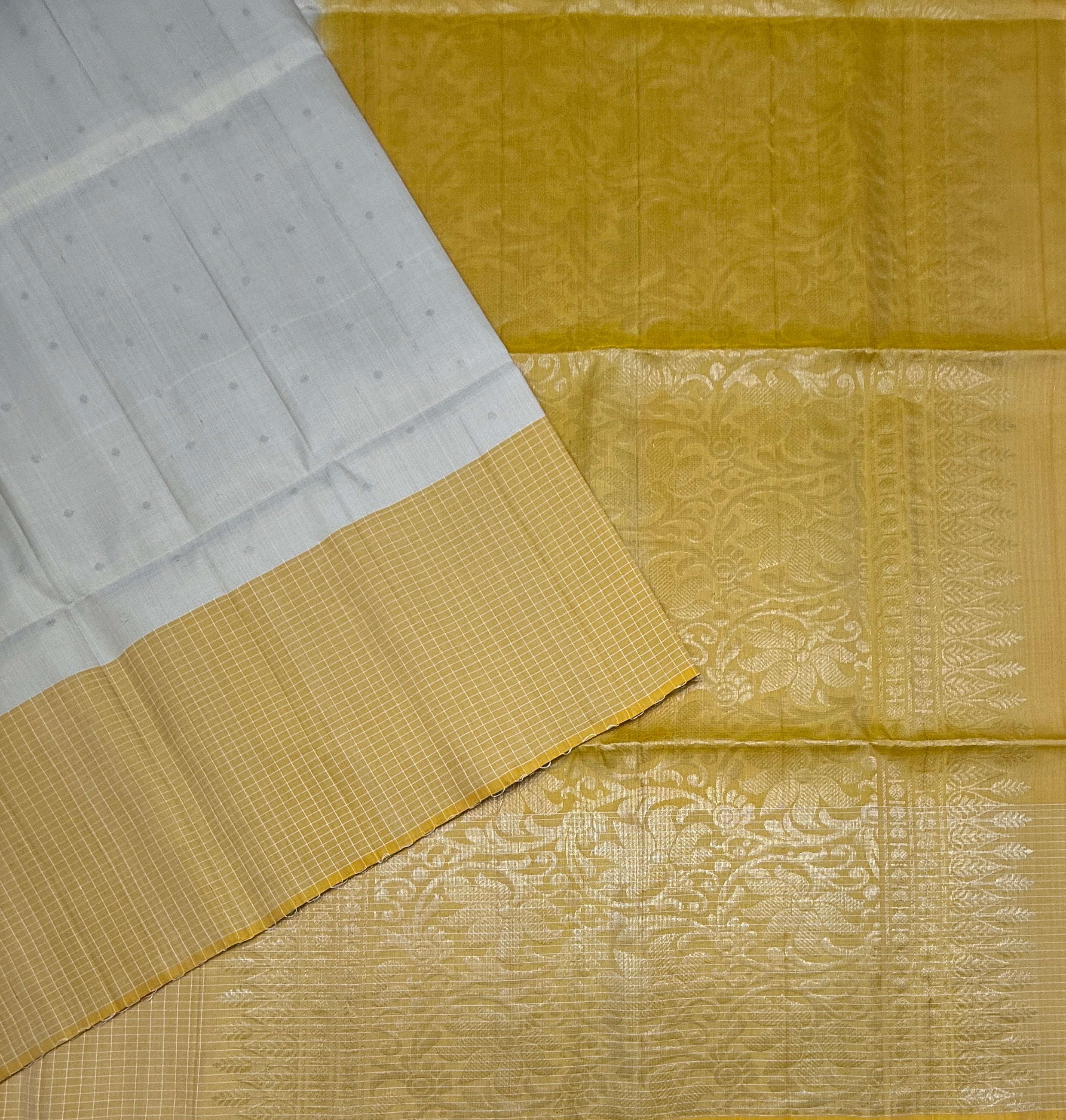 VST296 - beige color body , yellow color pallu , blouse - Pure silk saree