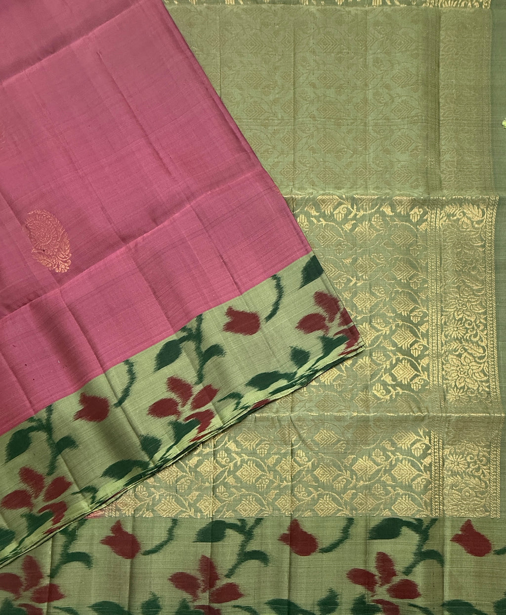 VSM379 - dusky pink color body , pastel green color pallu , blouse