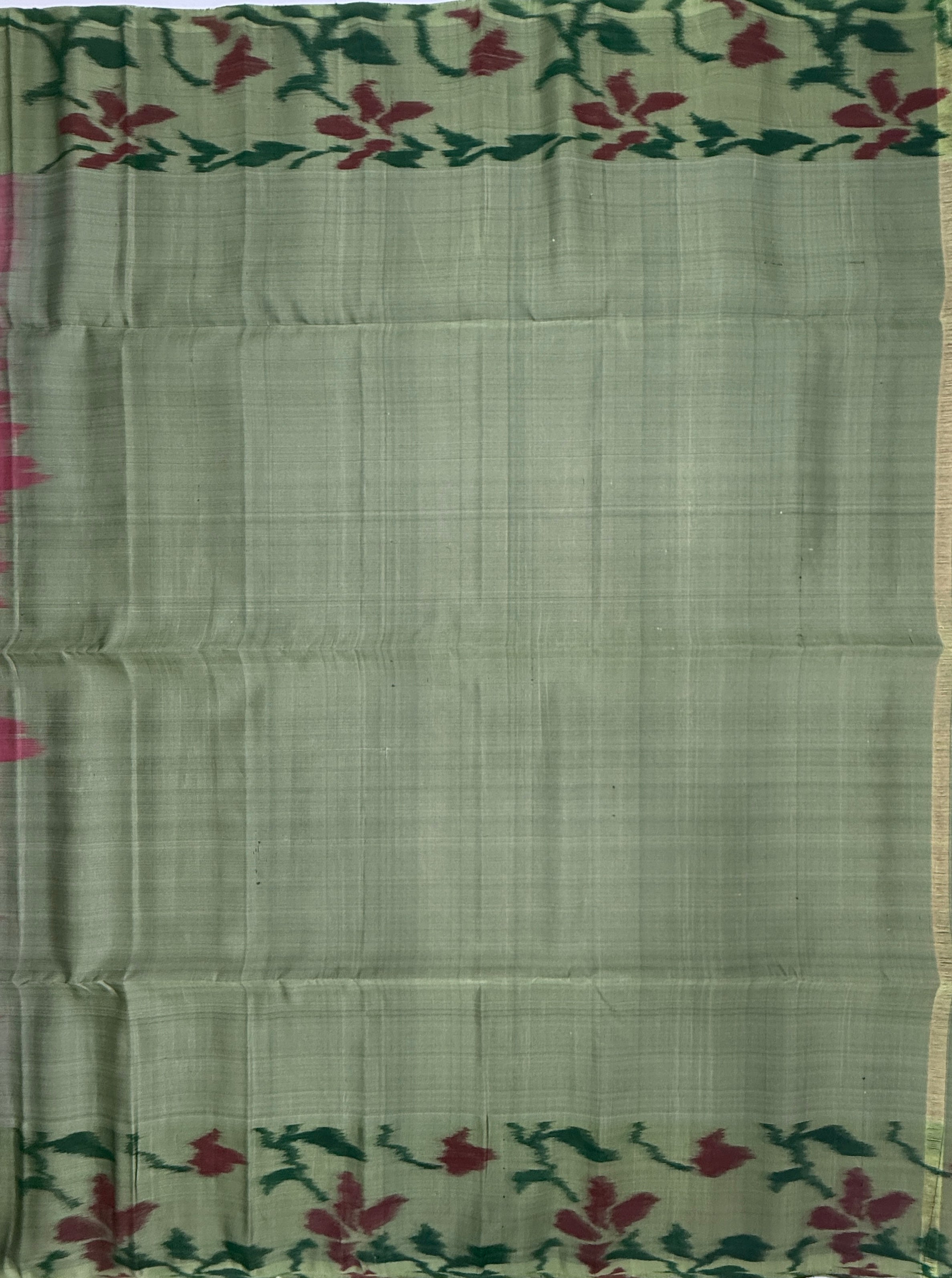 VSM379 - dusky pink color body , pastel green color pallu , blouse