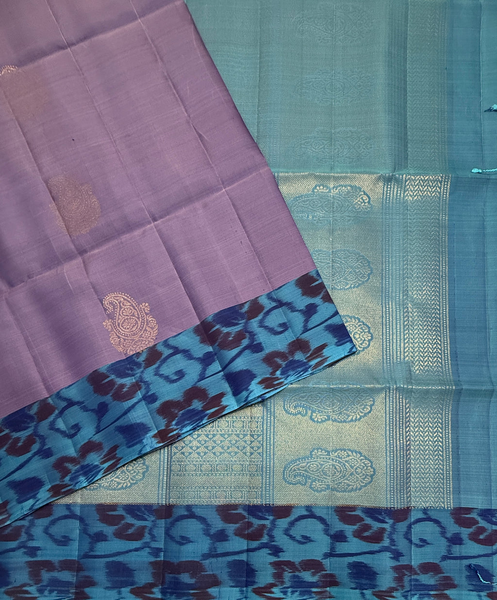 VSM382 - lavender color body , sky blue color pallu , blouse