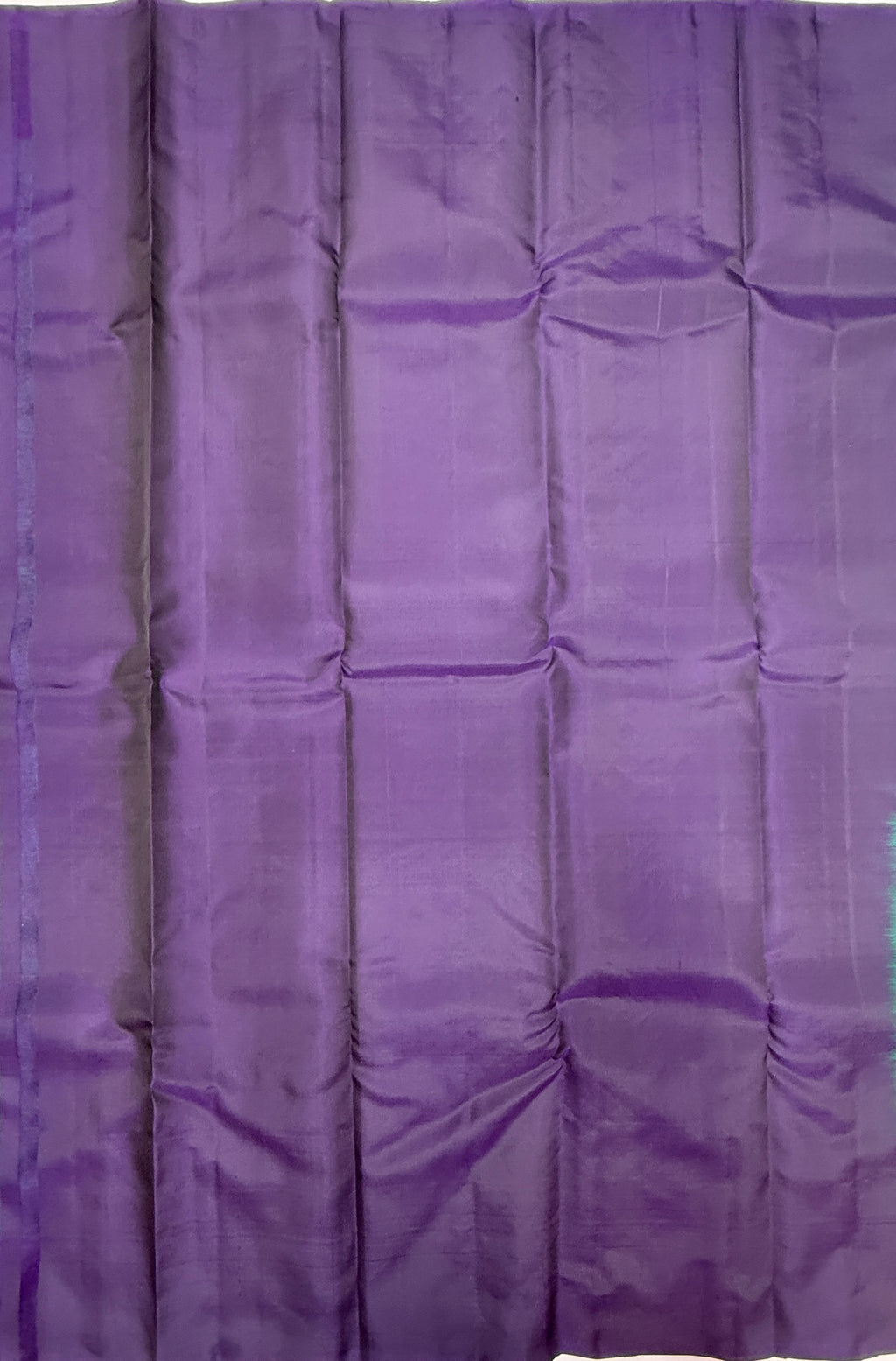 VSM389 - peacock green color body , violet color pallu , blouse