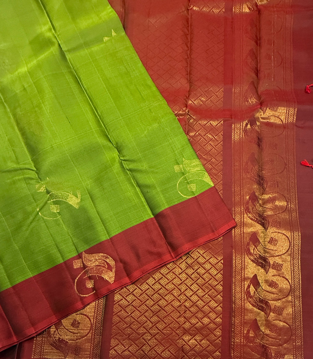 VSM390 -olive green color body , maroon color pallu , blouse