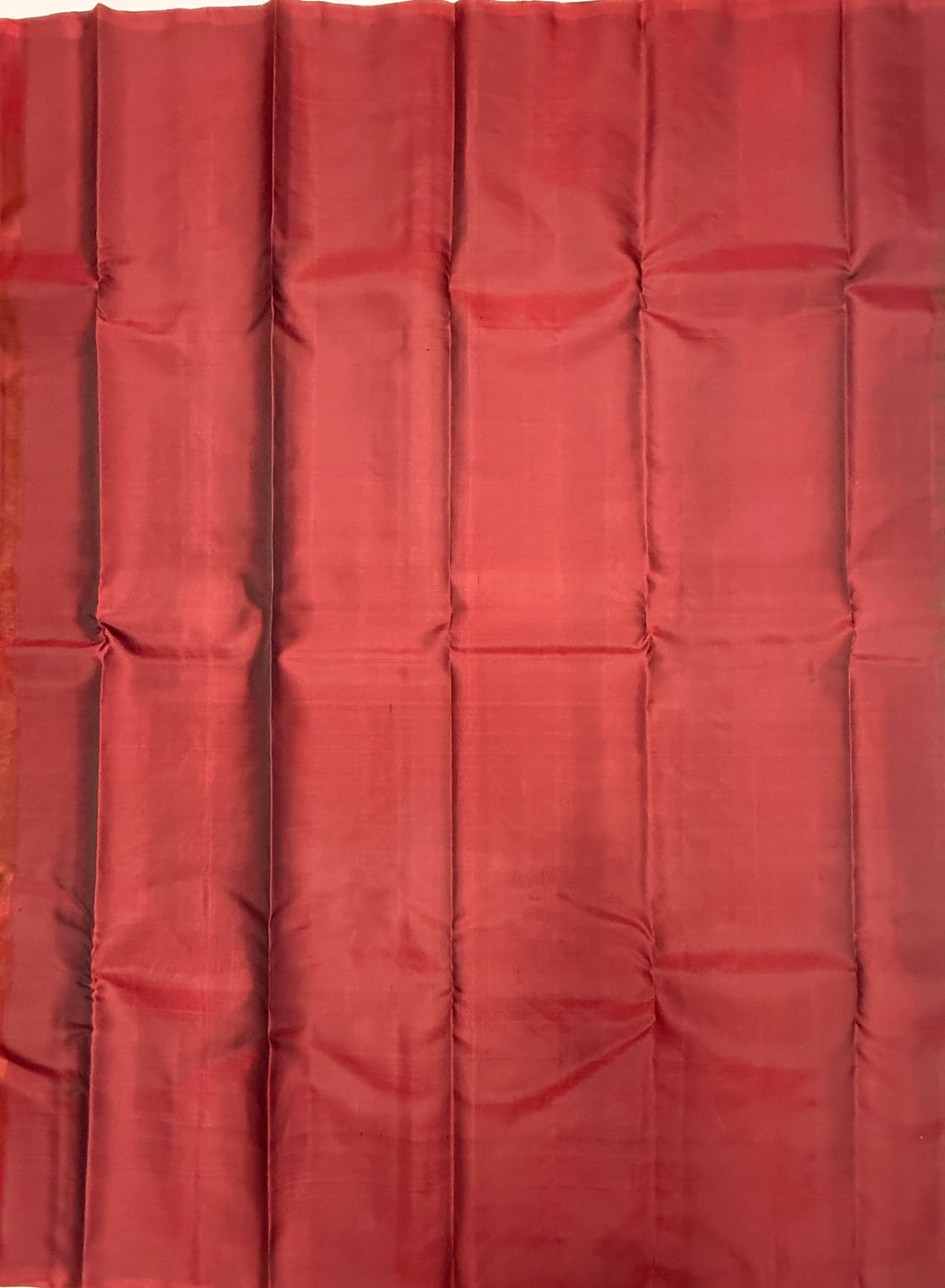 VSM390 -olive green color body , maroon color pallu , blouse