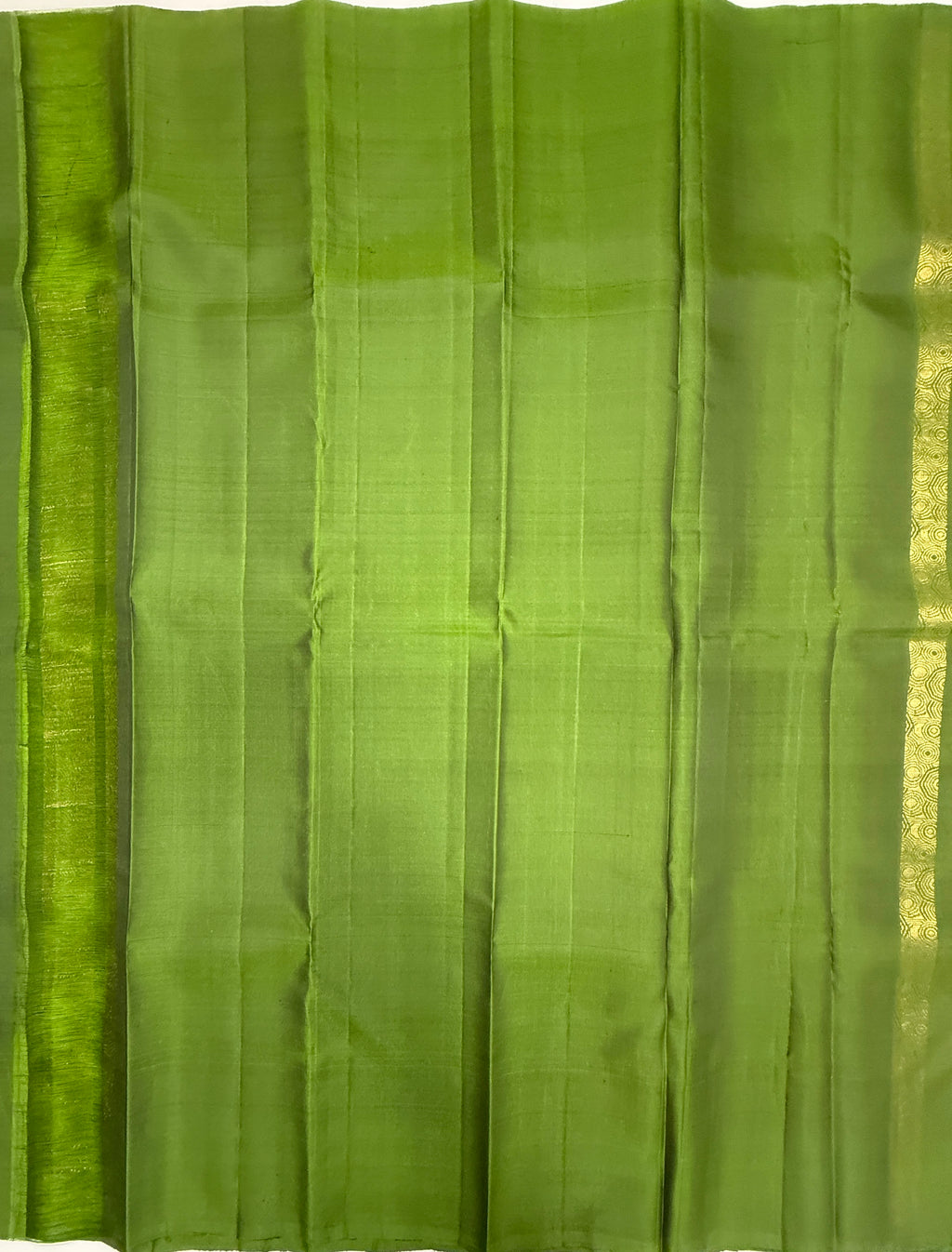 VSM392 - oange color body , olive green color pallu , blouse