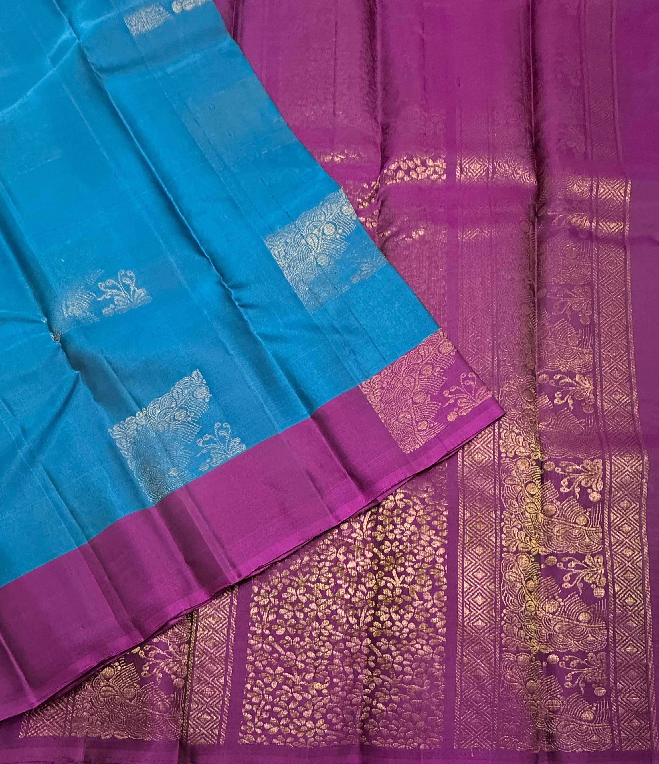 VSM395 - peacock blue color body , purple color pallu , blouse