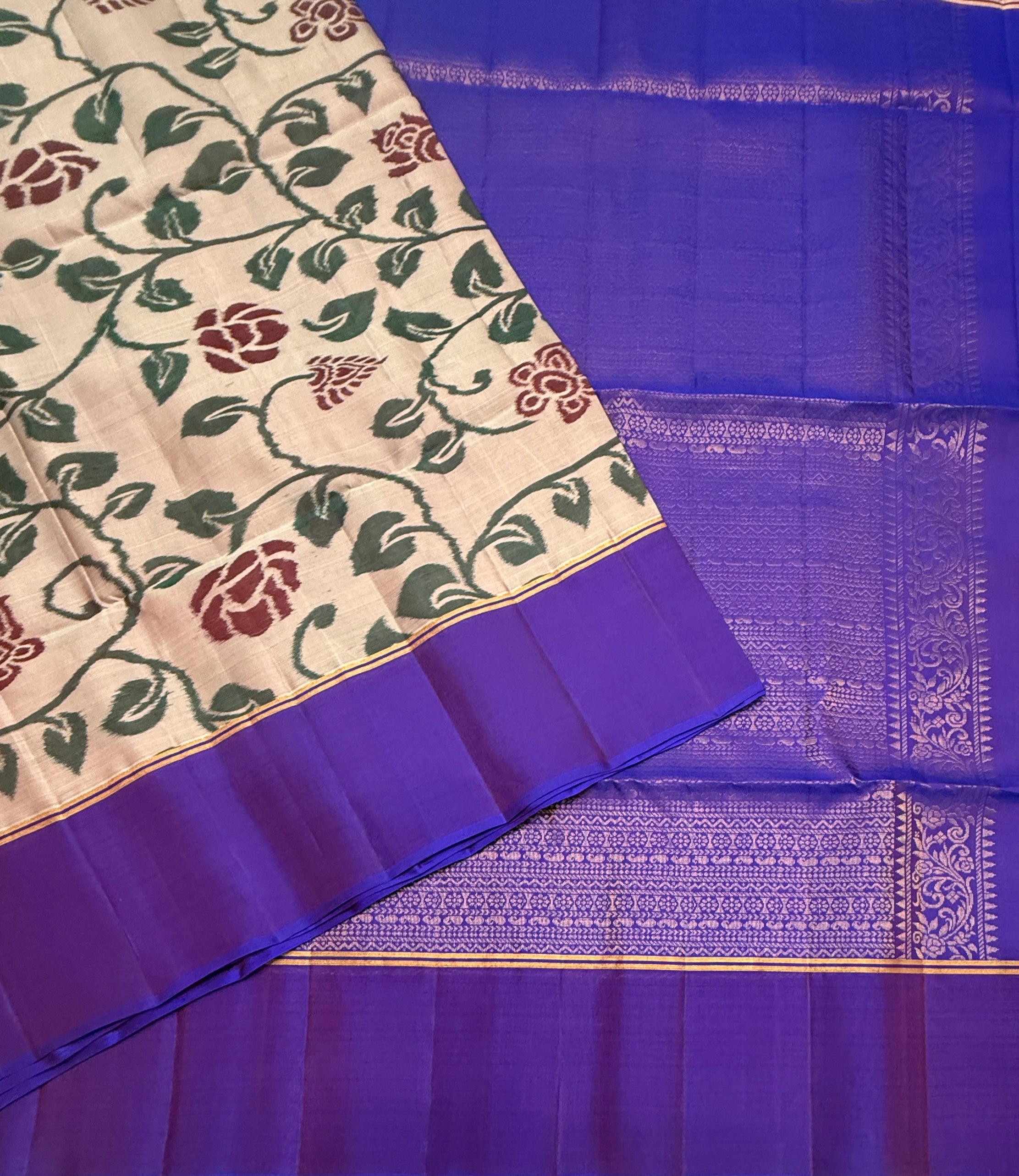 VSM402 - onion color body , violet color pallu , blouse