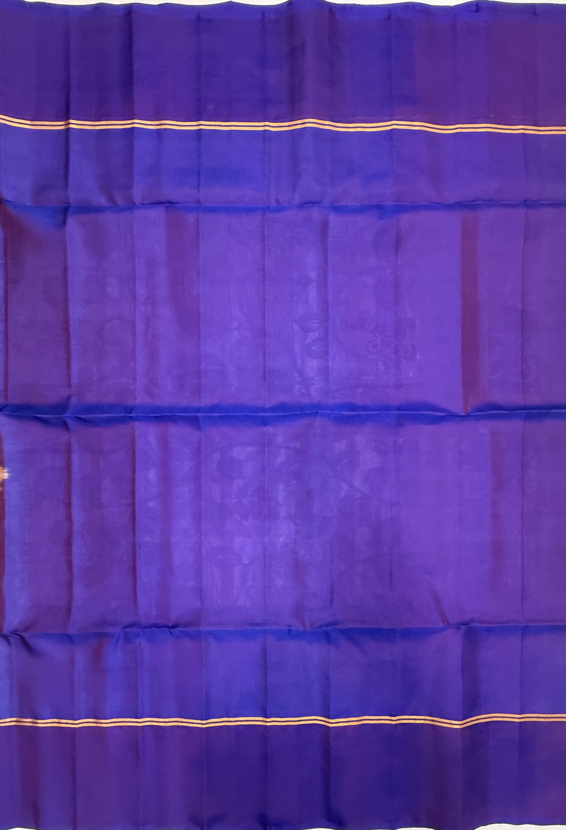 VSM402 - onion color body , violet color pallu , blouse