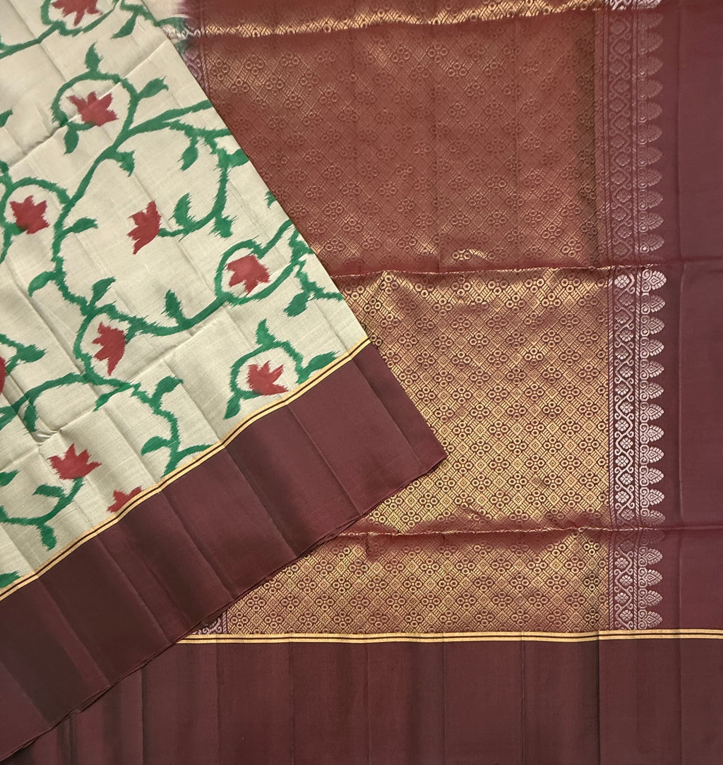 VSM408 - cement grey color body , dark brown color pallu , blouse