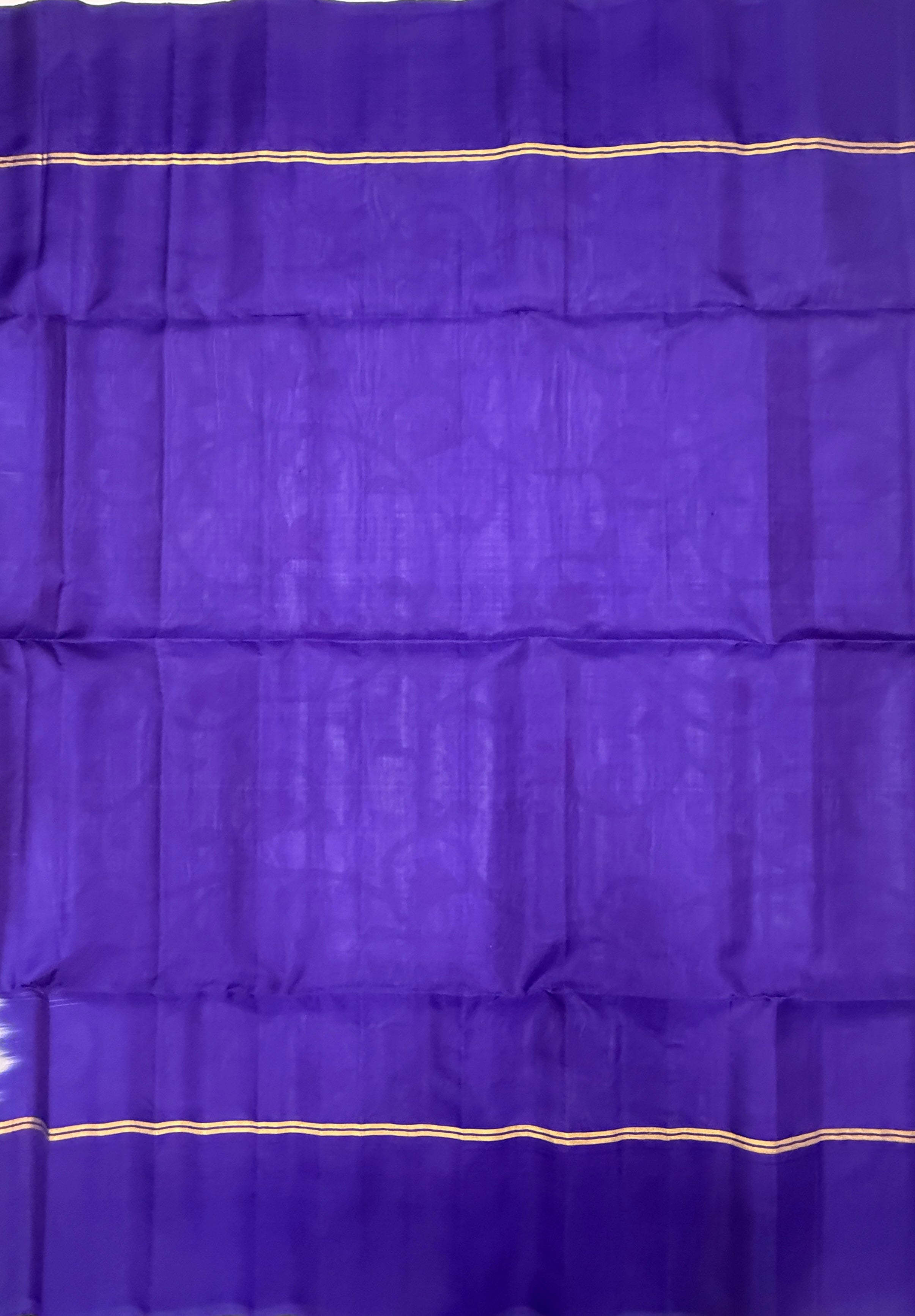 VSM409 - grey color body , violet color pallu , blouse