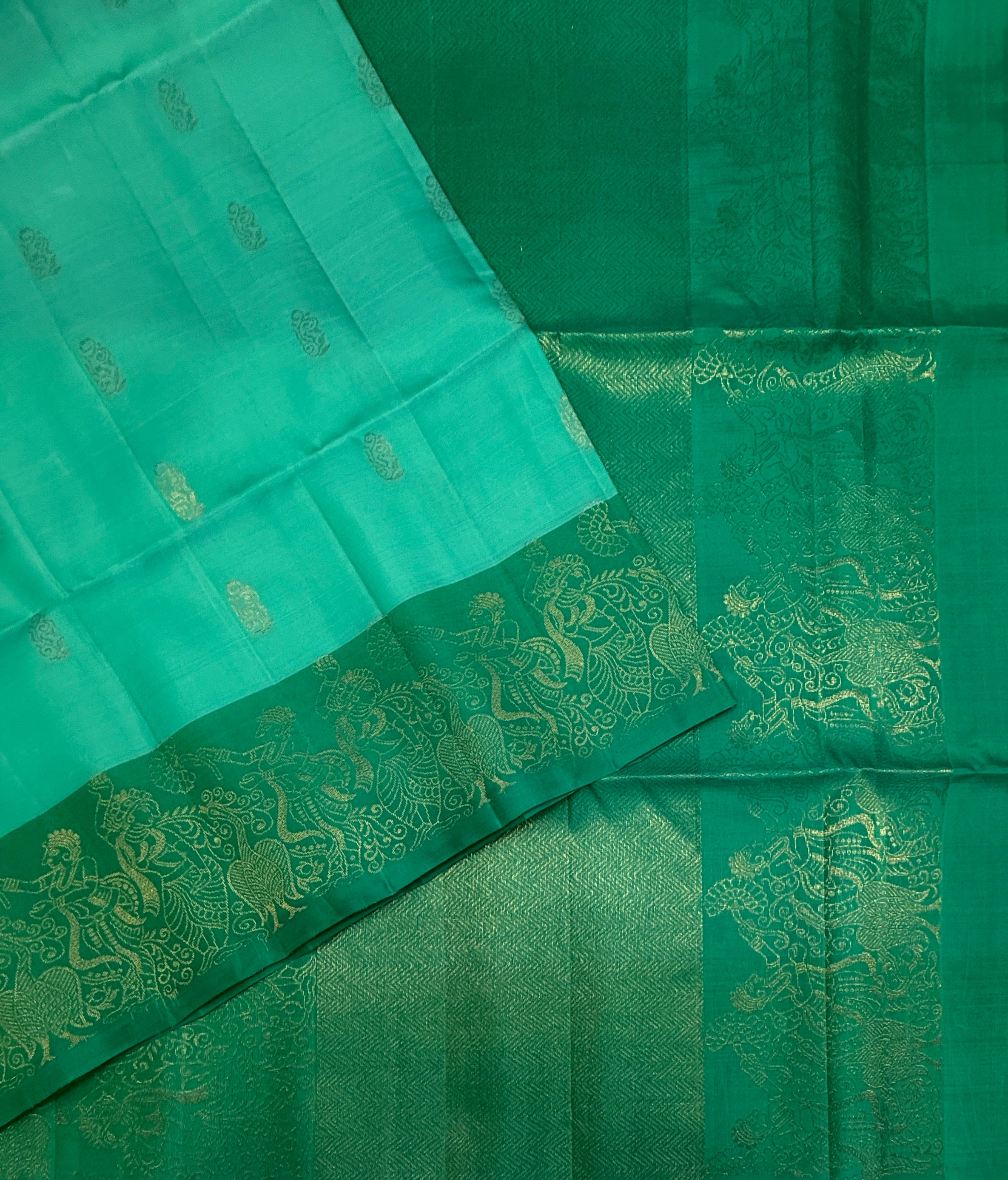 VSM411 - torquoise blue color body , color pallu , blouse