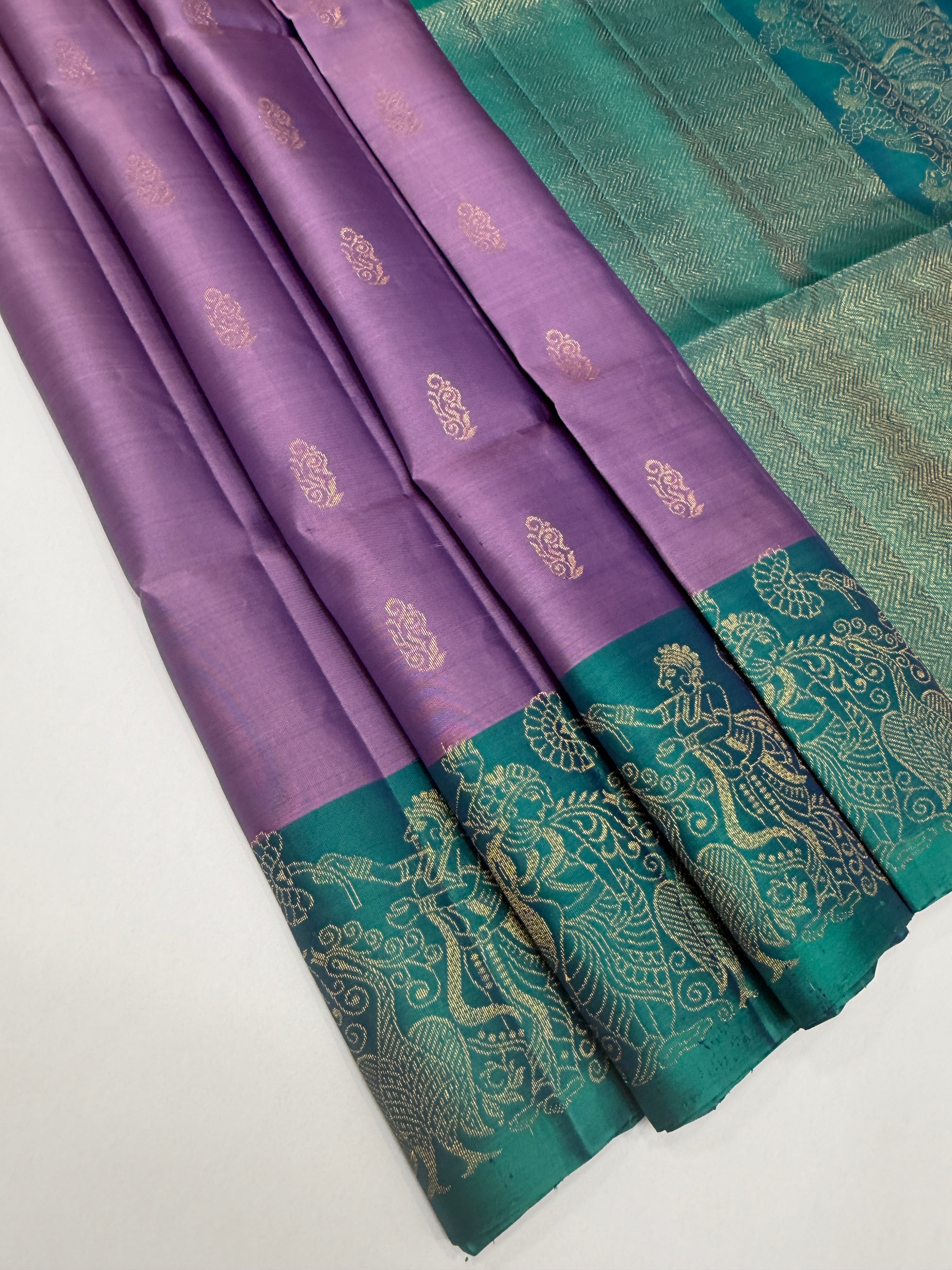 VSM414 - lavender color body , peacock blue color pallu , blouse