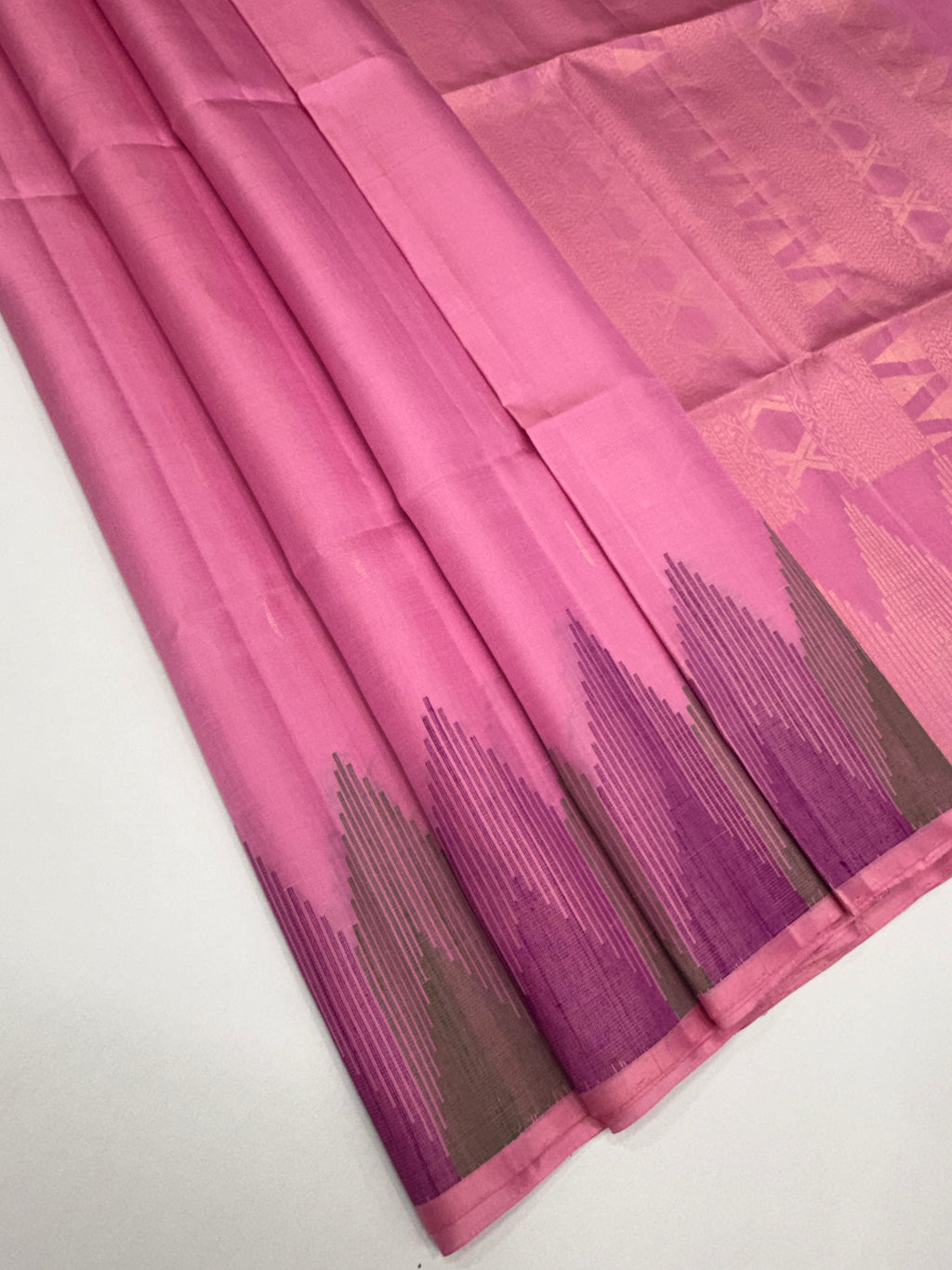 VST299 -milk rose color body , color pallu , blouse - Pure silk saree