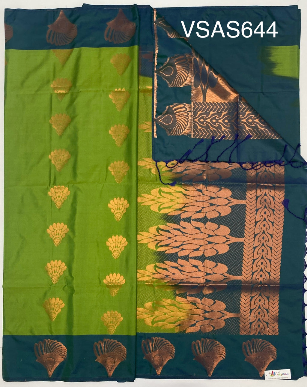 VSAS644 - leaf green color body , peacock blue color pallu , blouse.