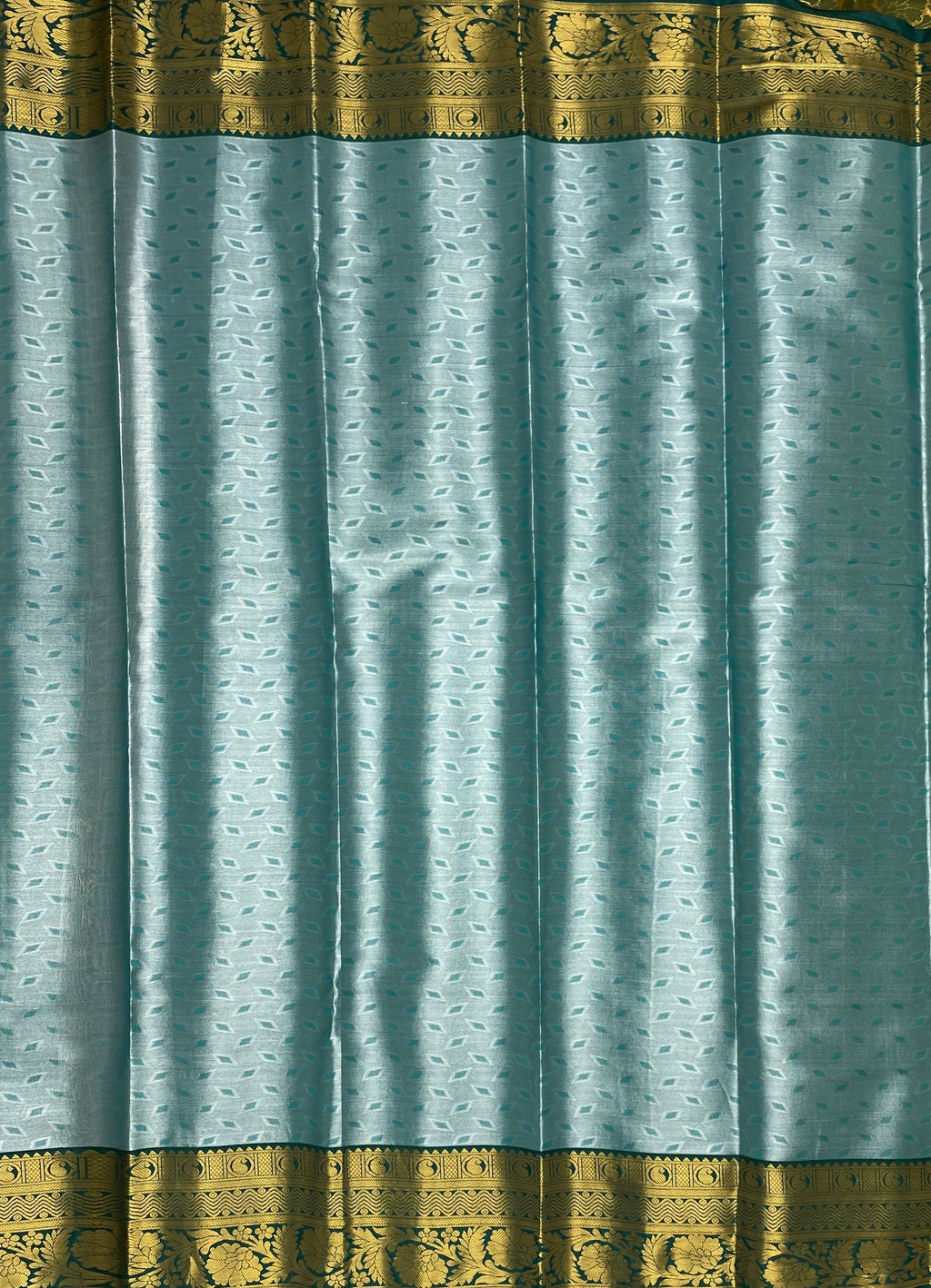 VSAS883 - light yellow color body , green color pallu , blouse.