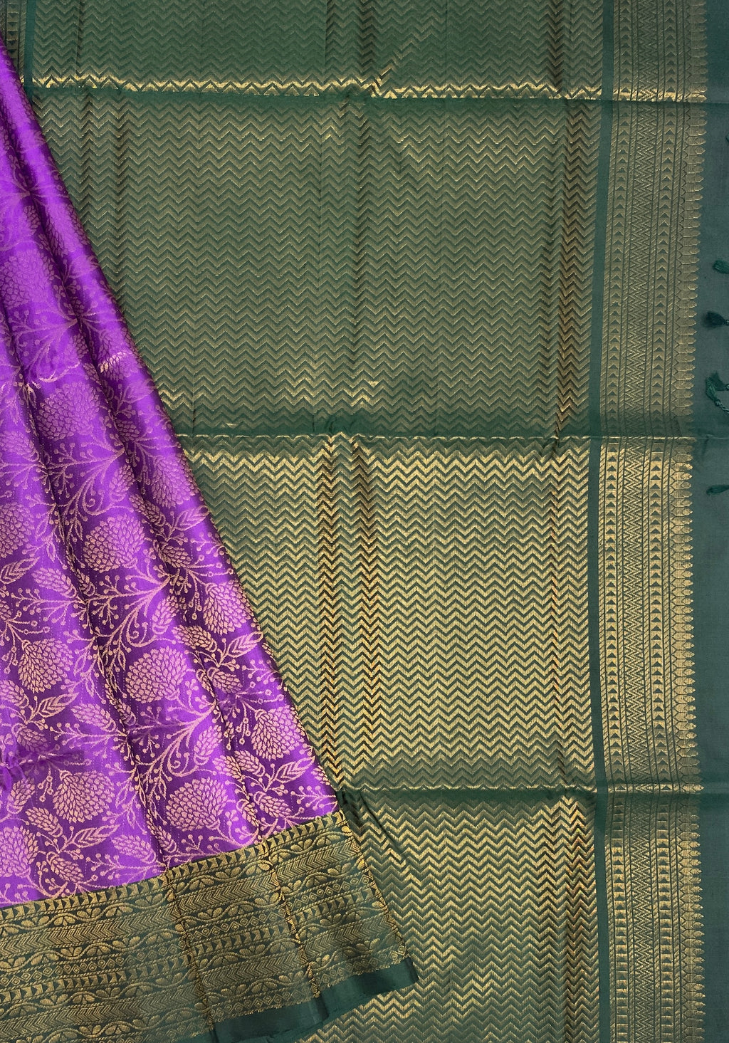 VSA430 - violet color body & bottle green color pallu , blouse pure silk saree