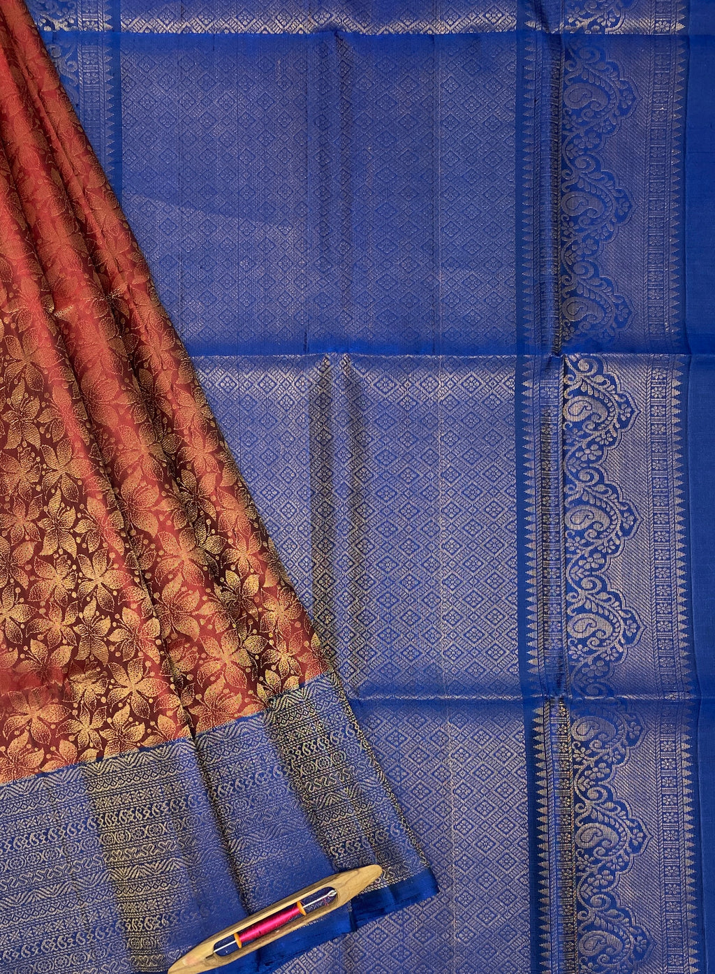 VSA433 - maroon color body & peacock blue color pallu , blouse pure silk saree