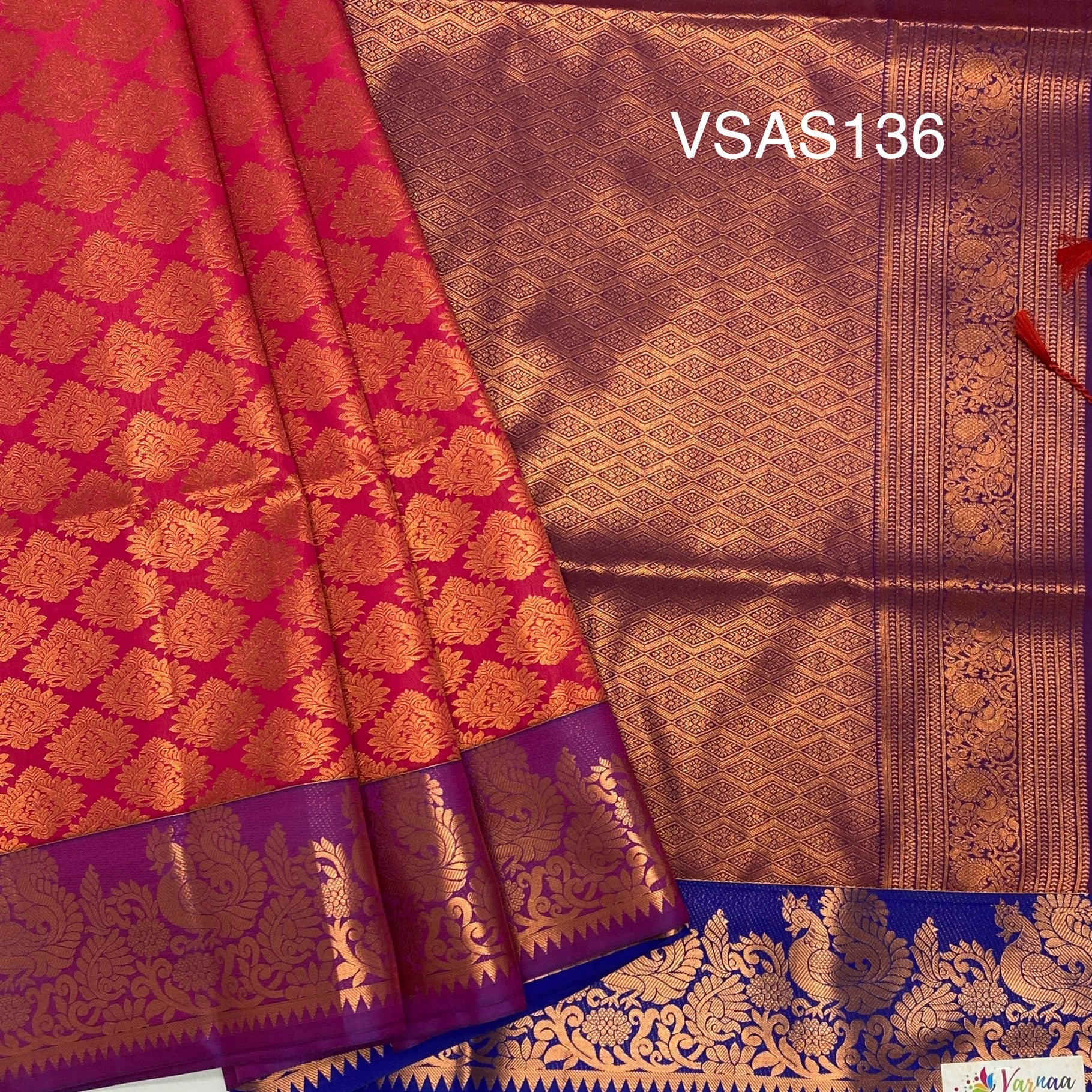 VSAS136 - reddish pink color body , violet color pallu , blouse.