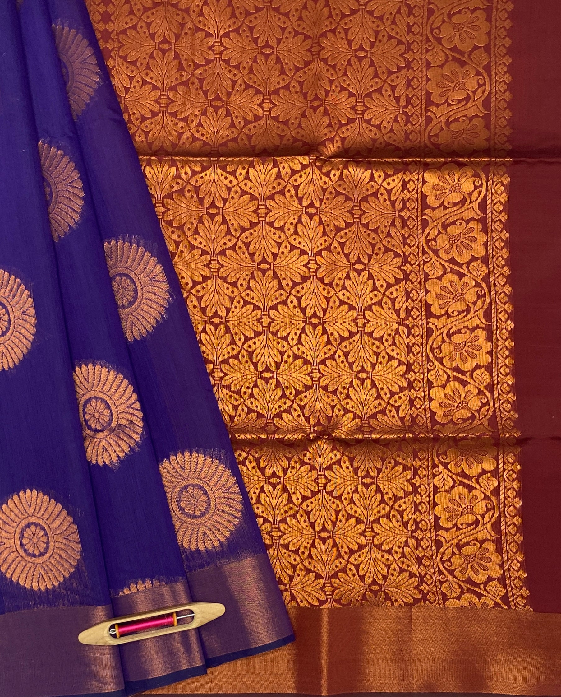 VSKC241 - violet color body , maroon color pallu , blouse.